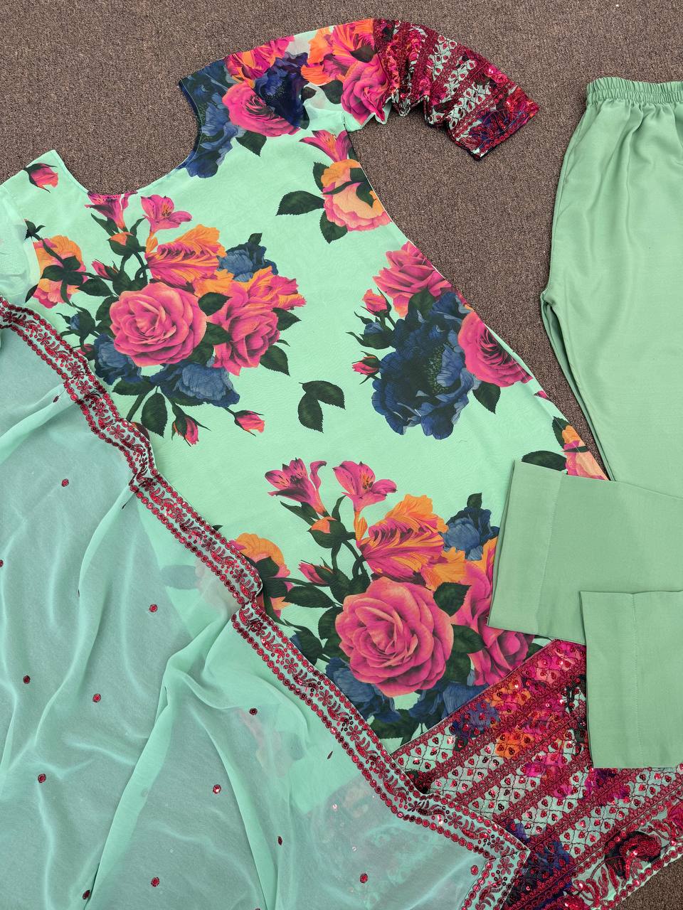 Beautiful Top-Pent And Dupatta With Fancy Digital Print