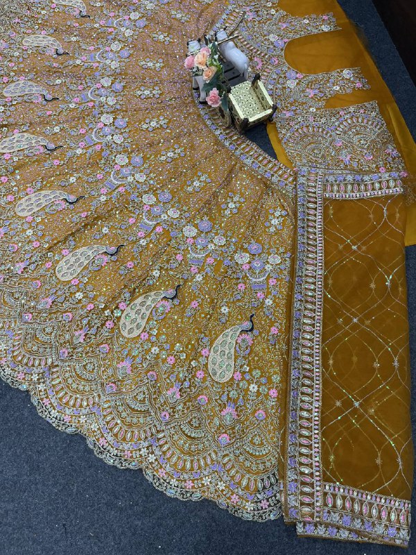Beautiful Lehenga Choli With Coding Sequence Work