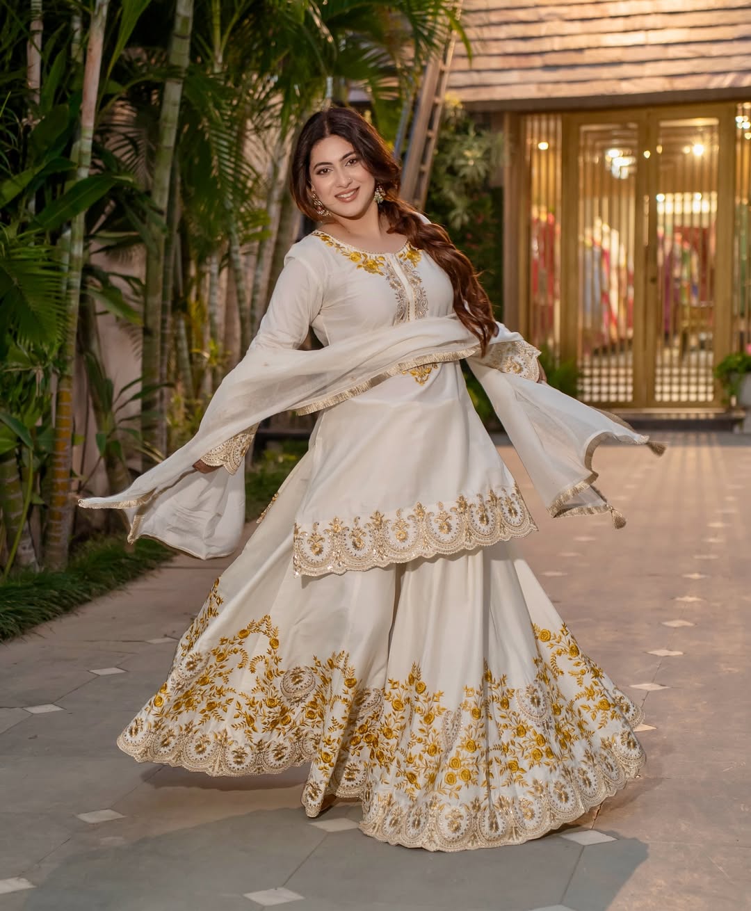 Beautiful Suit Set With Embroidery Work With Fancy Borders Lace Work