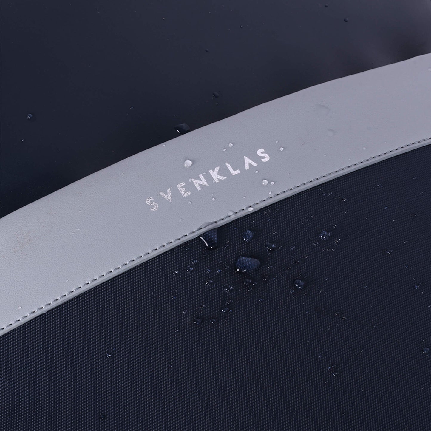 Arvid - Navy