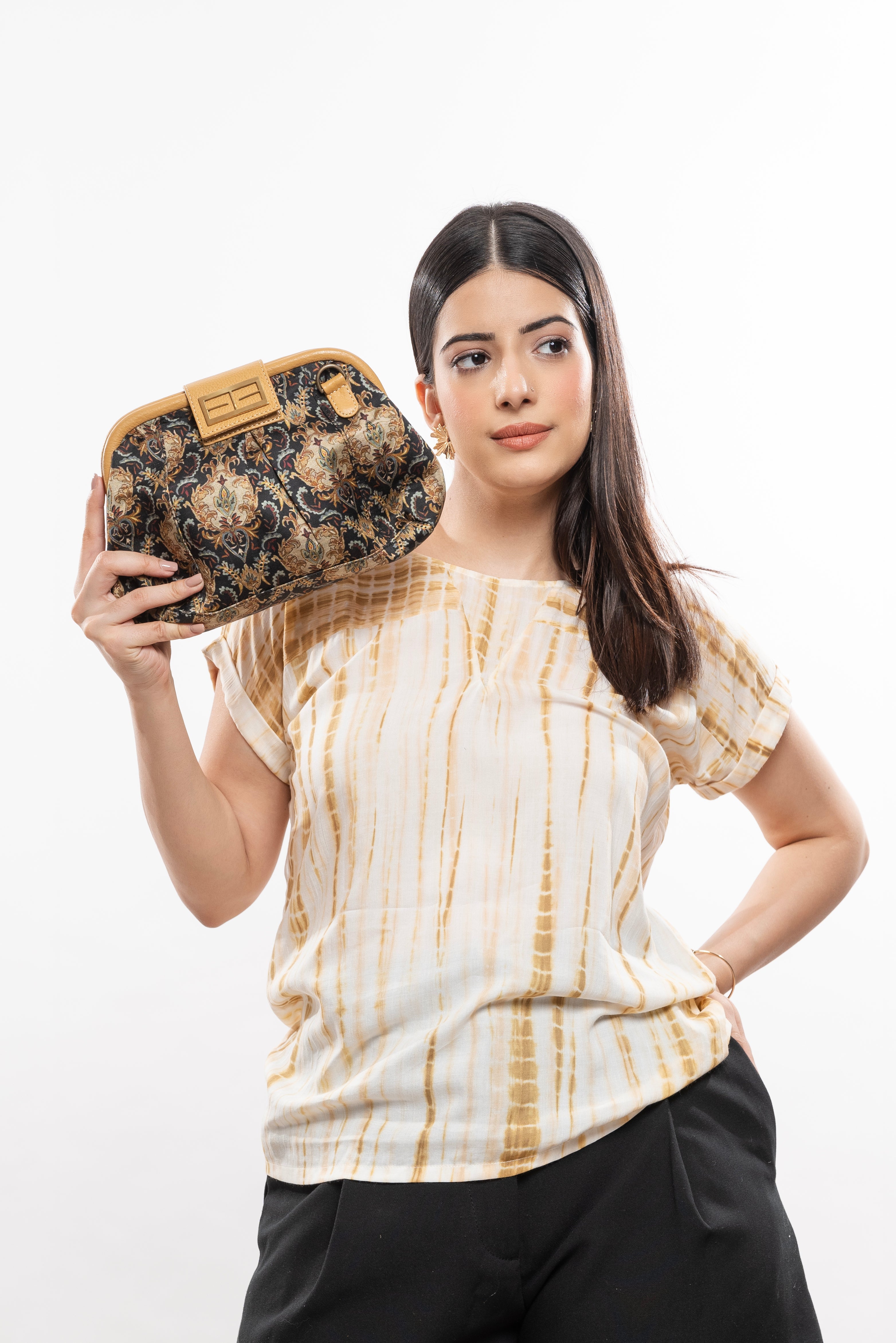 AZARAK HAZELNUT CLUTCH