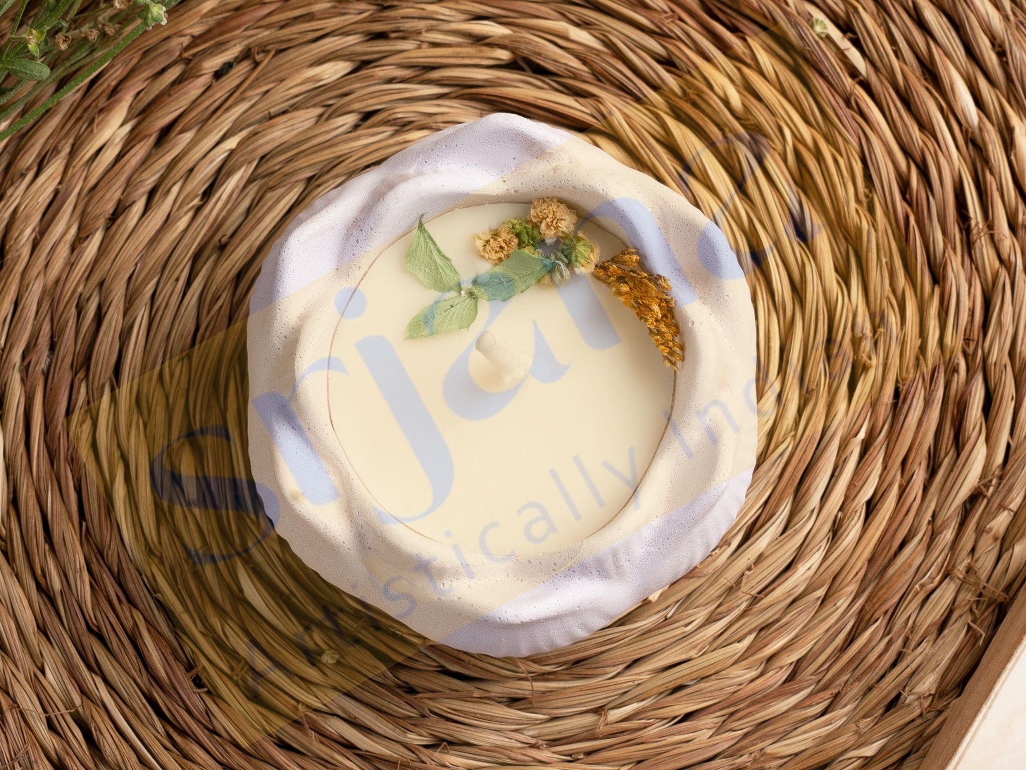 Lotus-Shaped Scented Candle