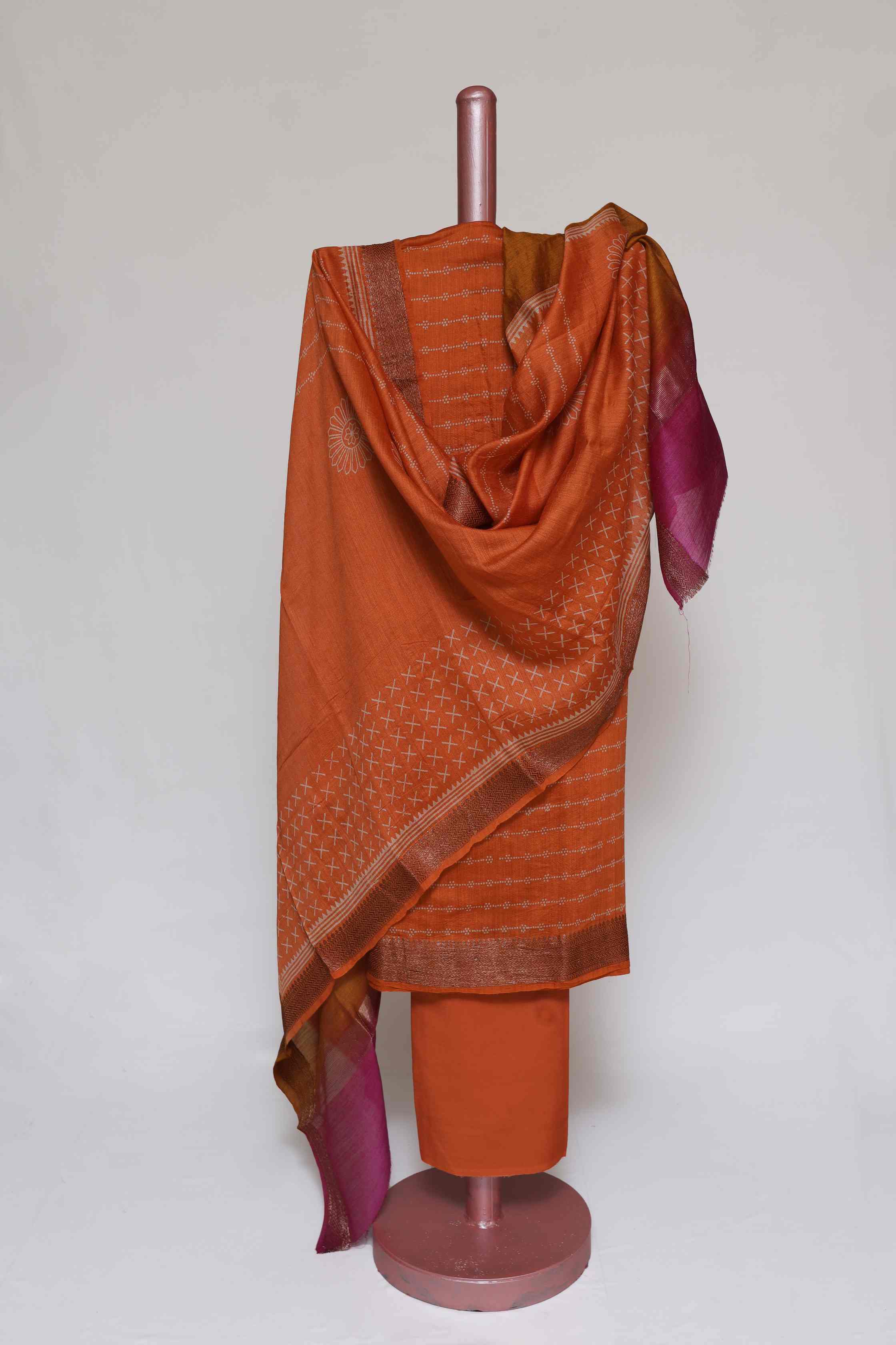 TANGERINE PRINTED TUSSAR SILK  ZARI BORDER UNSTITCHED SUIT SET