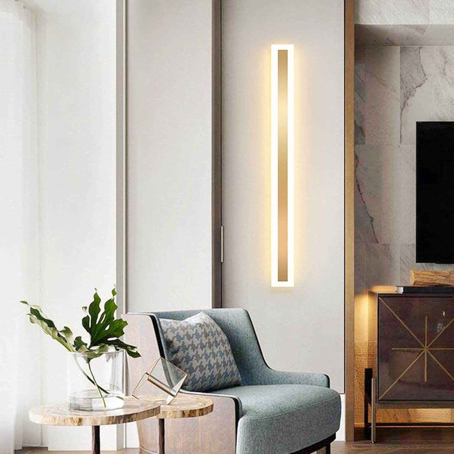 Straight Acrylic Wall Light - 15 Watt