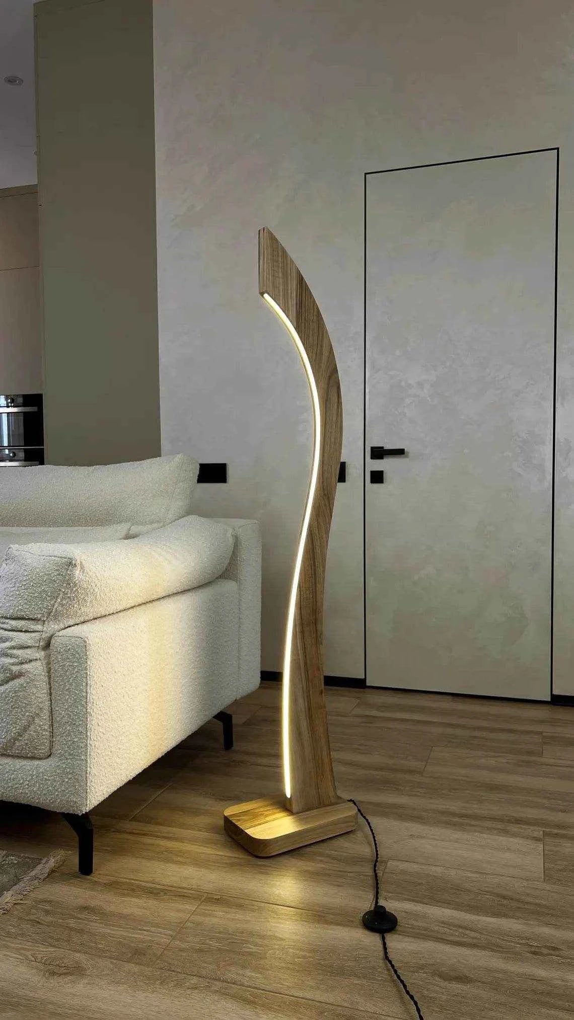 Arcora Wooden Floor Lamp - Ready to Use