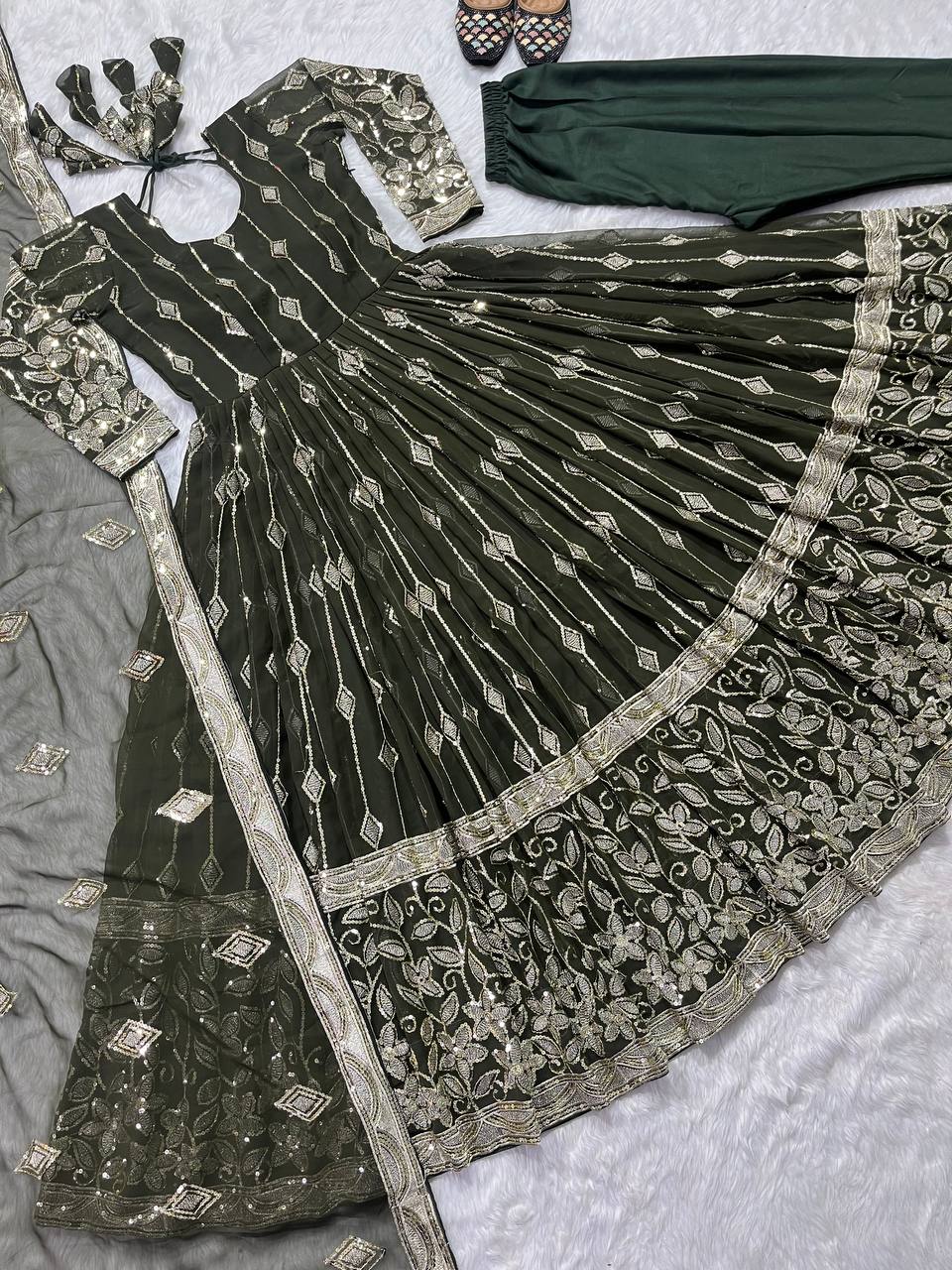 Designer Anarkali Gown And Pent With Dupatta In New Fancy Style