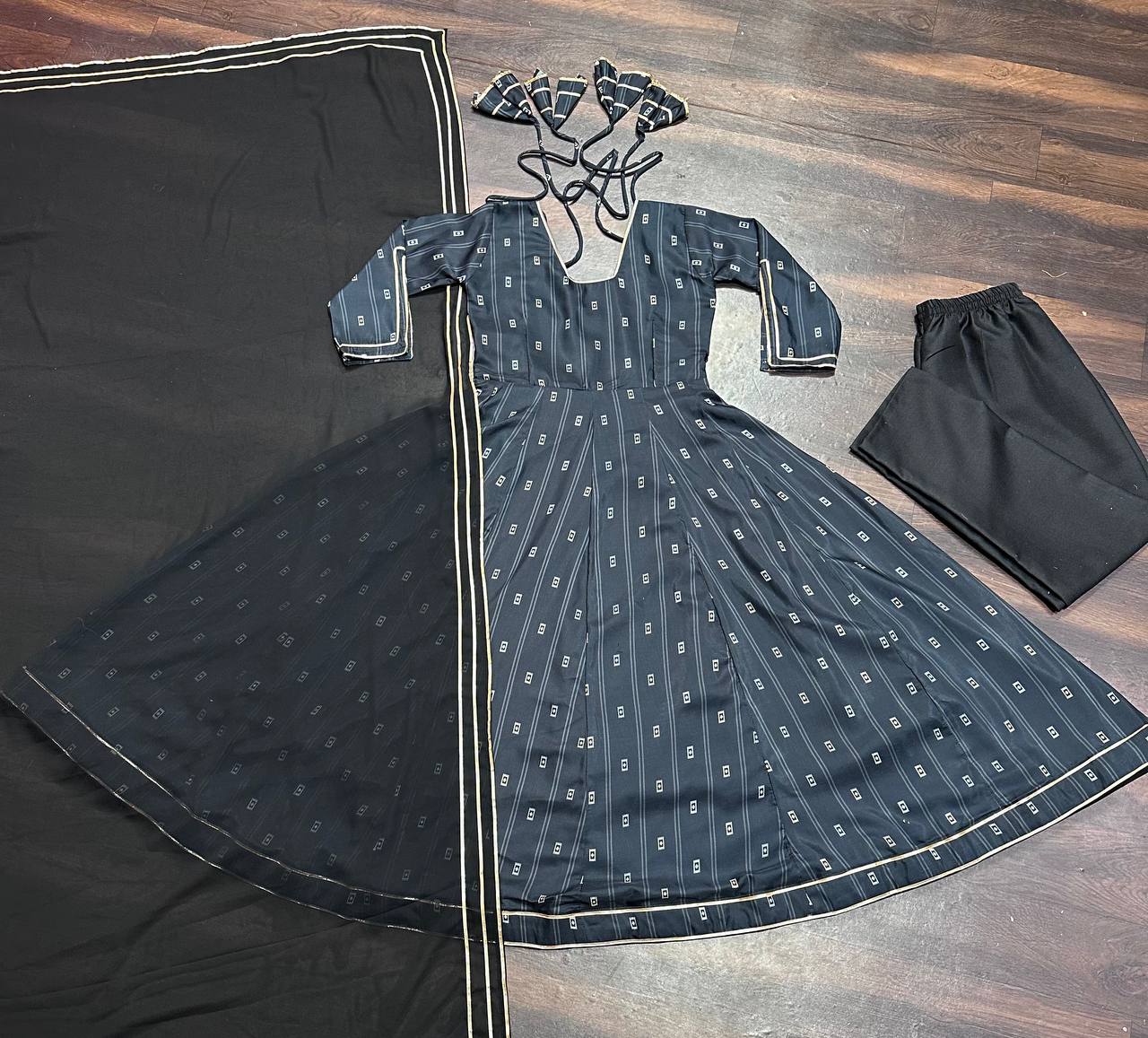 Party Wear Beautiful Anarkali Suit Set With Digital Print Work