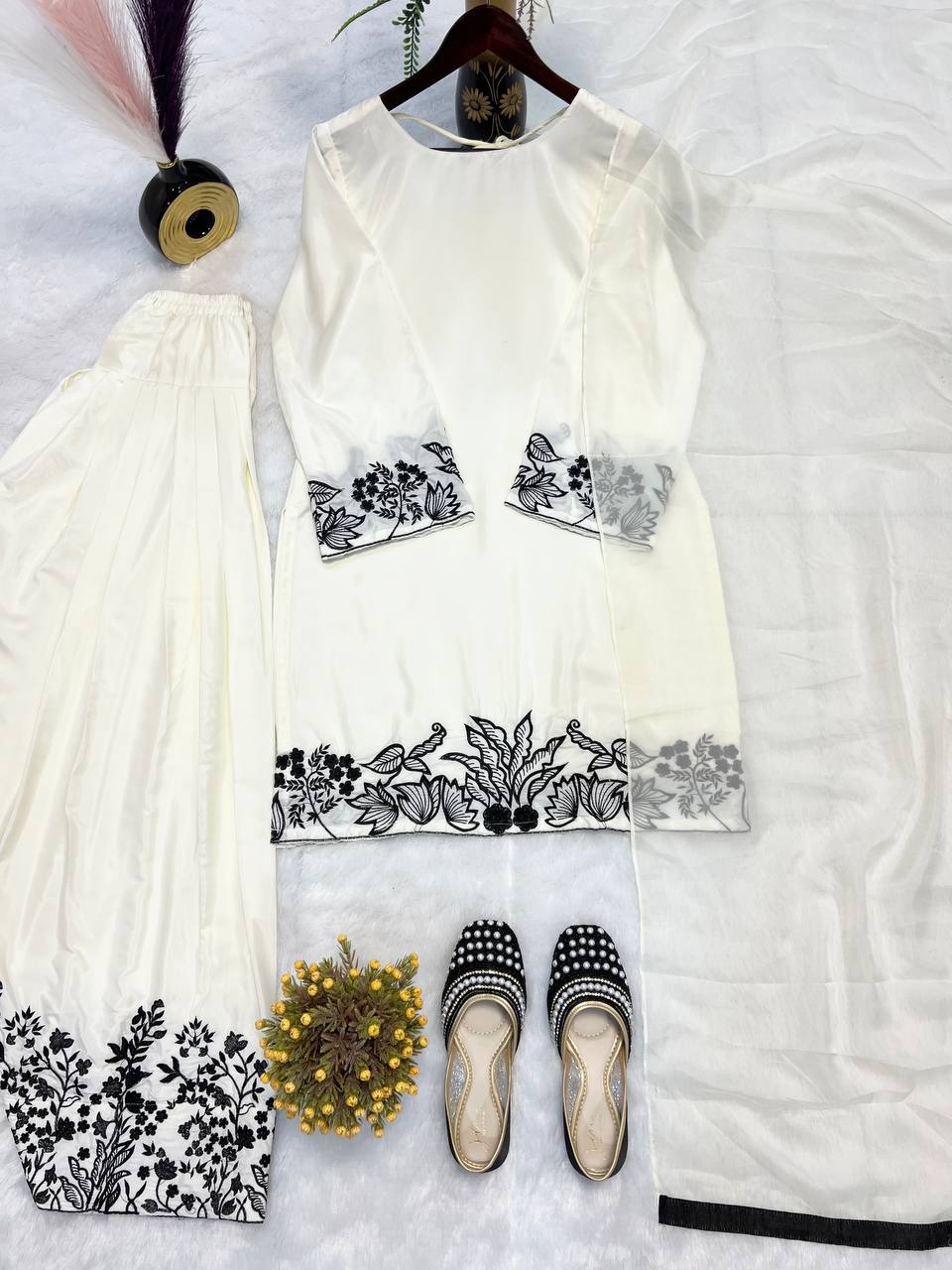 Designer Party Wear Look Top & Bottom With Fancy Lace Border Work