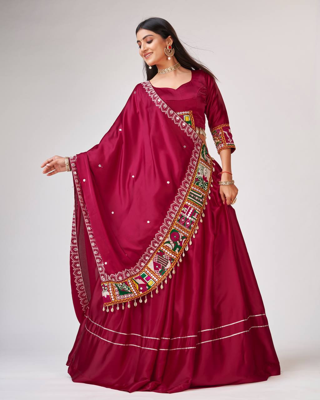 Designer Lehenga Choli With Beautiful Gamthi Work