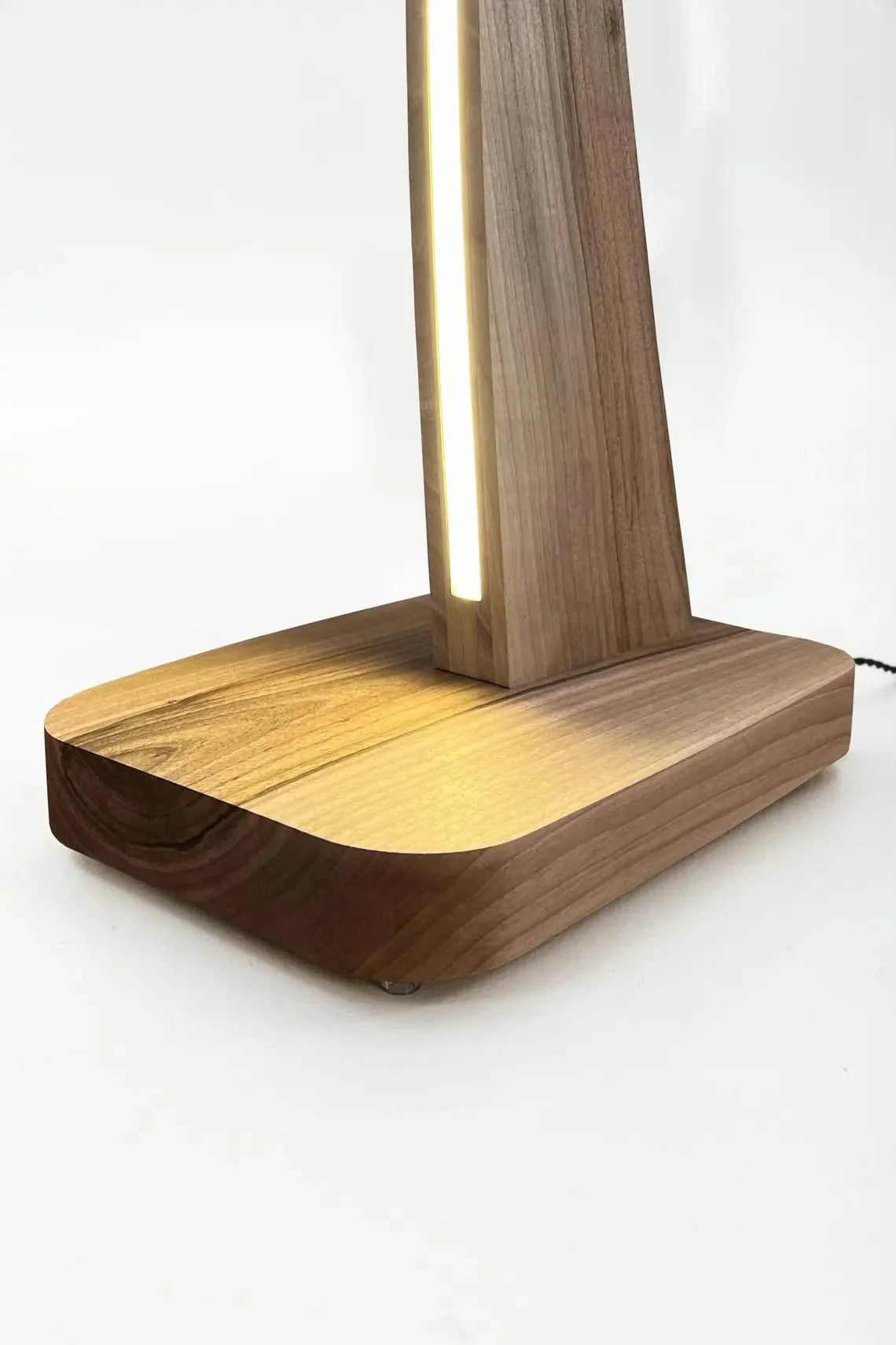 Arcora Wooden Floor Lamp - Ready to Use - Lamper