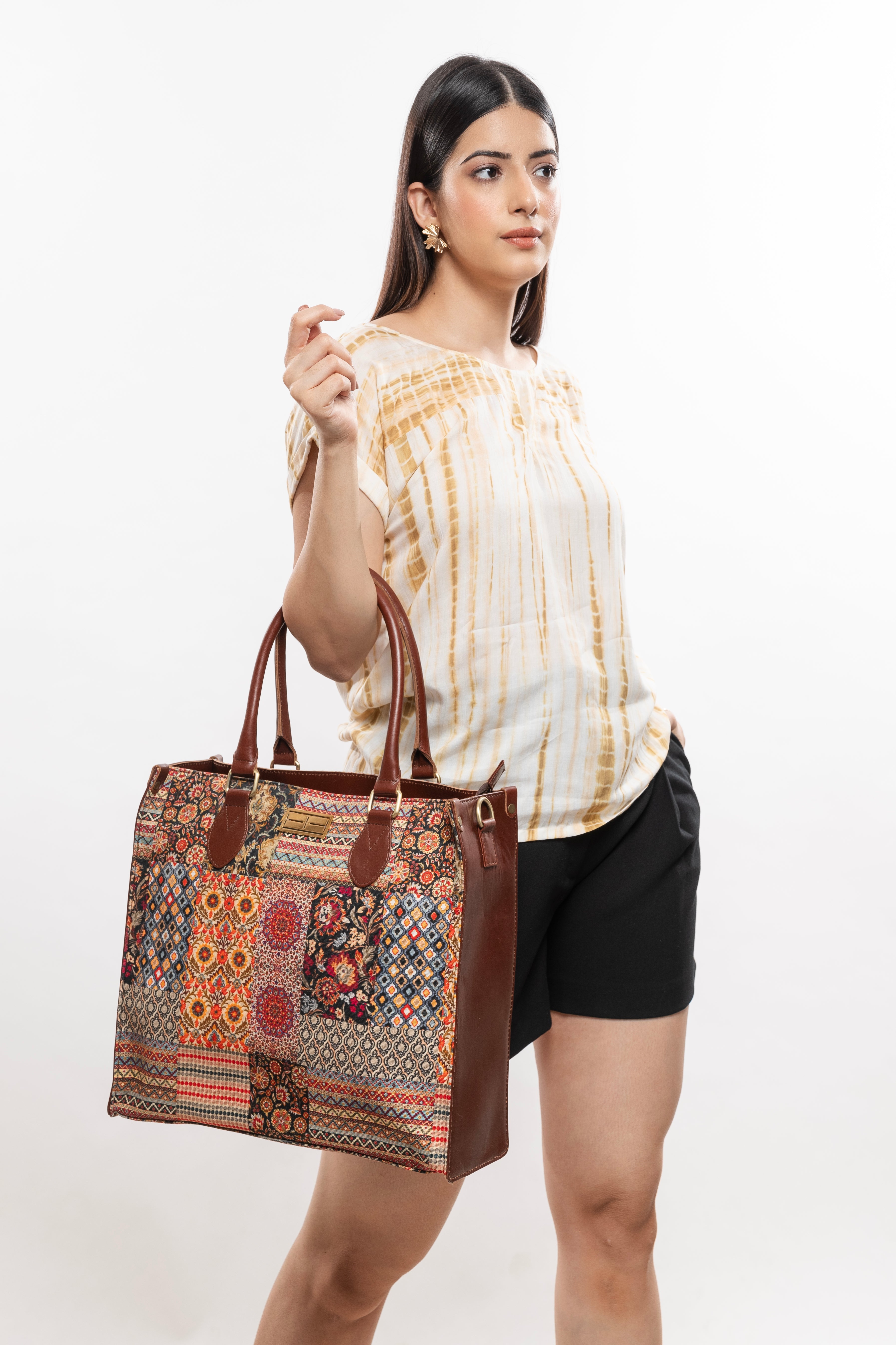 PATCHWORK TOTE BAG