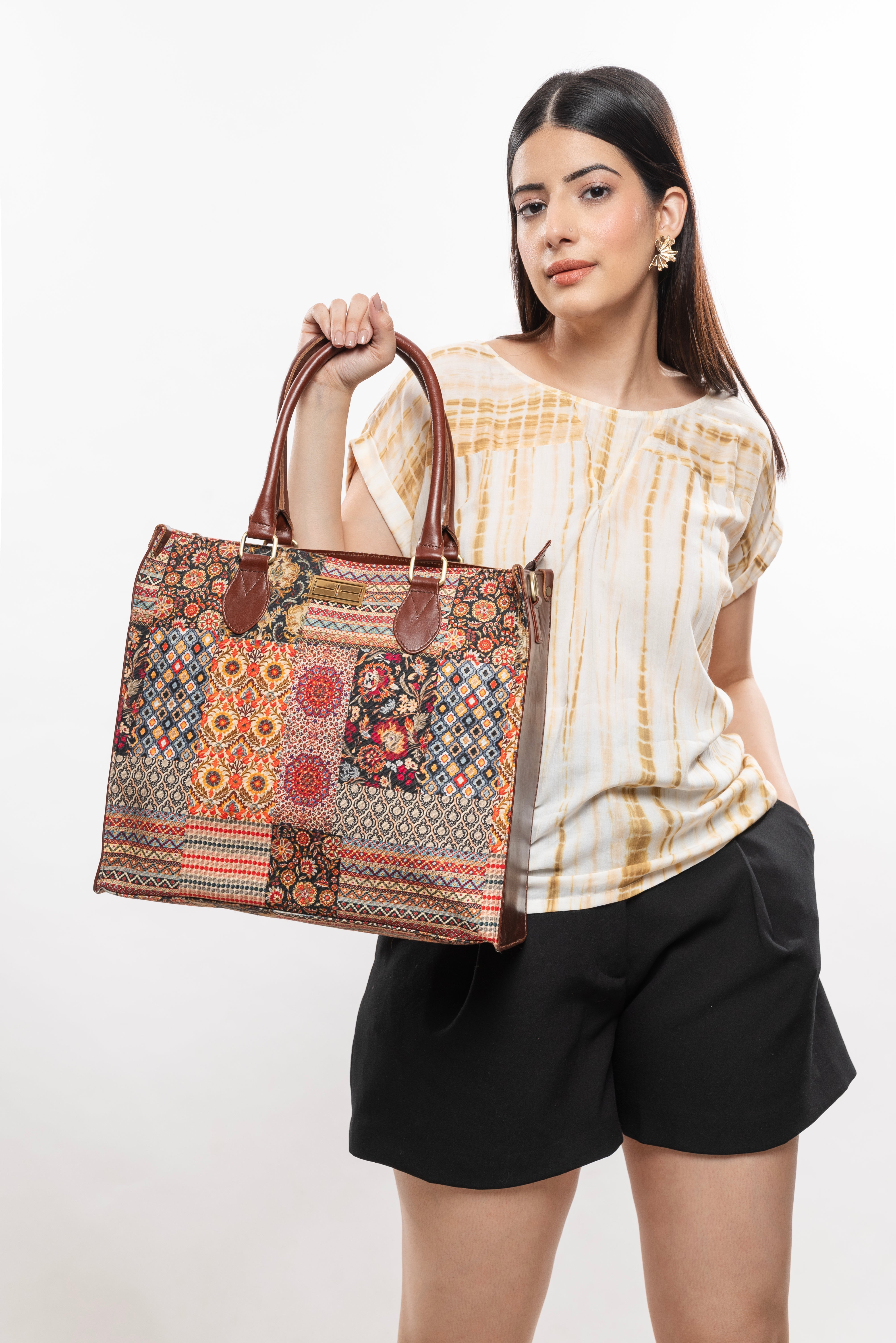 PATCHWORK TOTE BAG