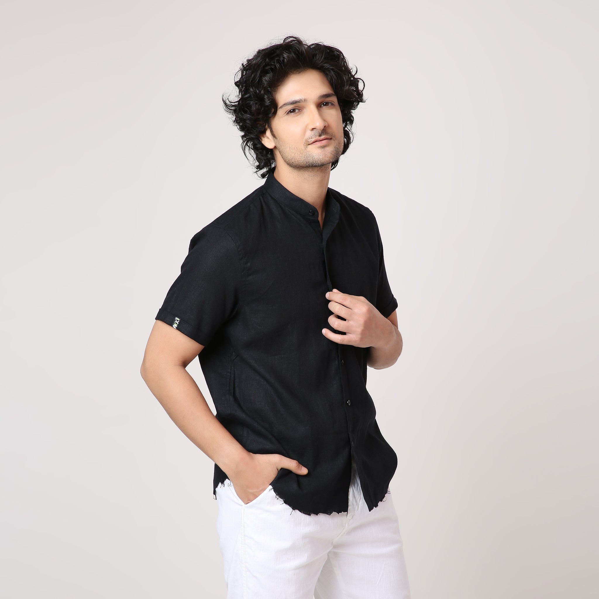 BLACK STAPLE SHIRT