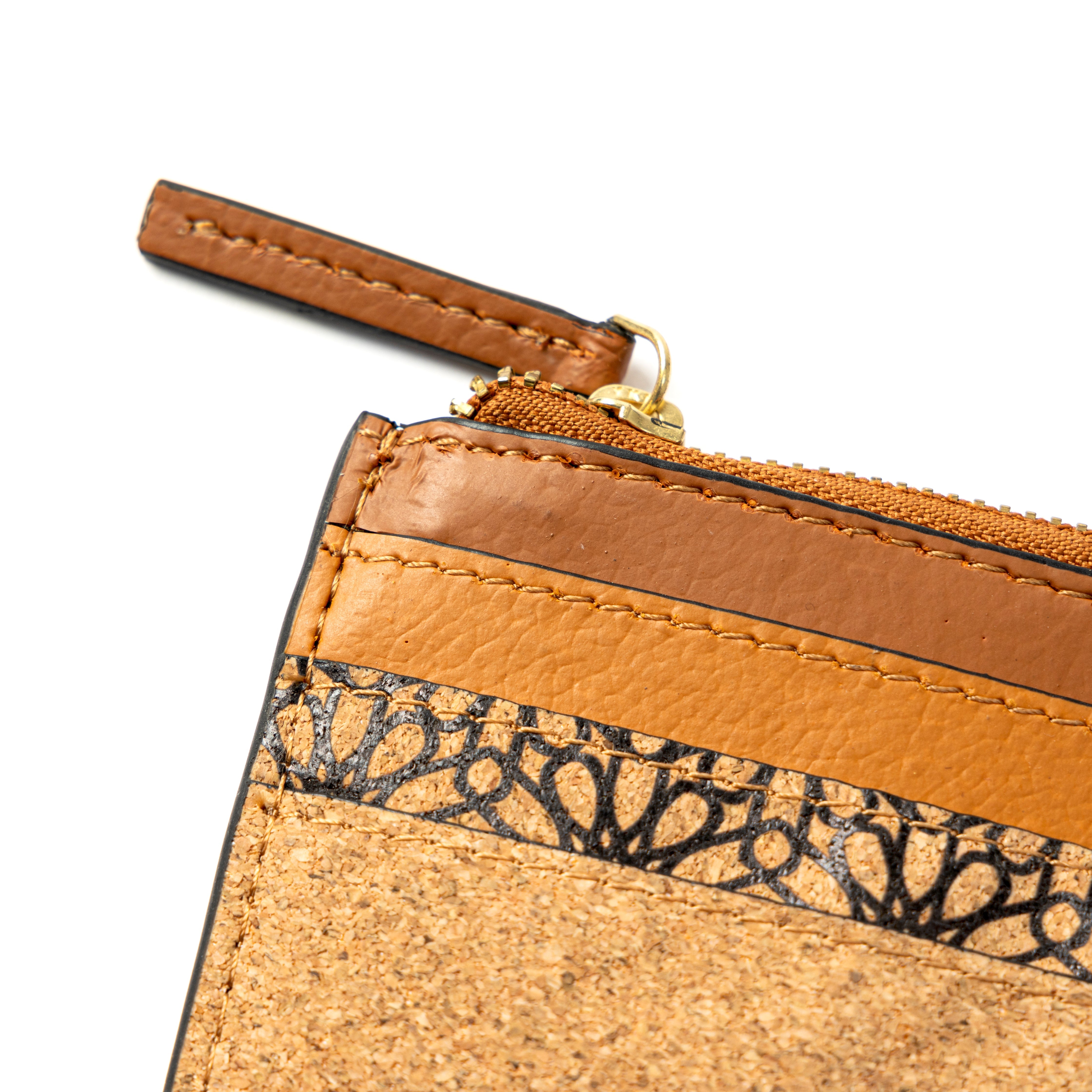 Iris – Tawny Brown Plant Leather Card Holder