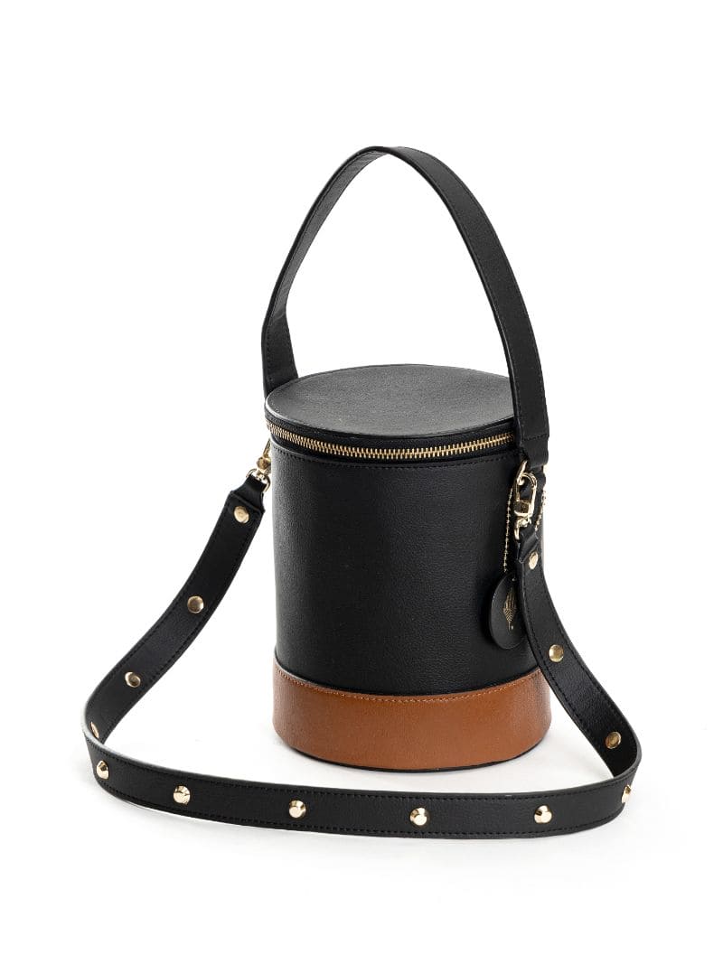 Hemera - Black & Gingerbread