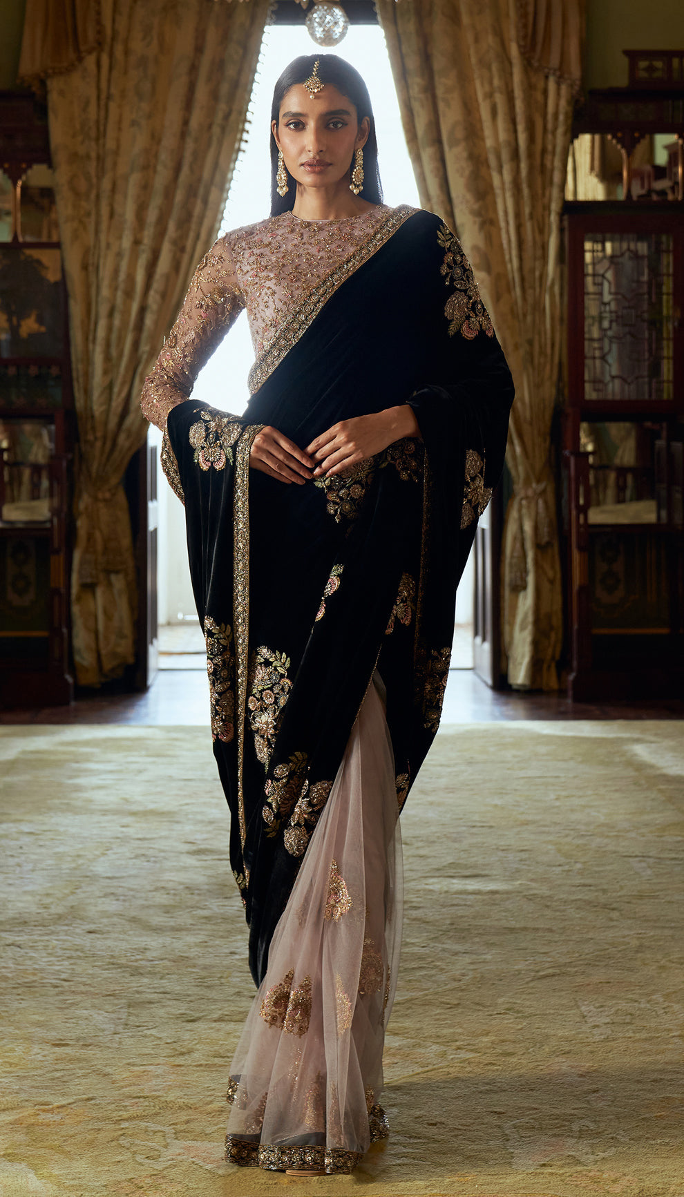 Party Wear Beautiful Saree With Sequence & Thread Work