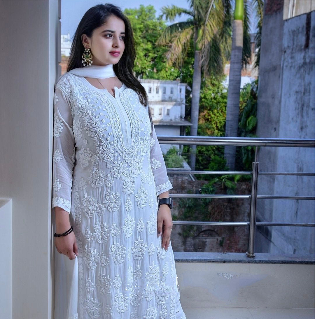 Beautiful Top-Bottom And Dupatta With Cotton Thread Work