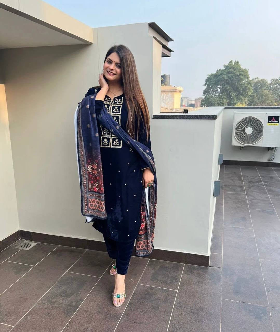 Designer Party Wear Velvet Suit Bottom And Dupatta