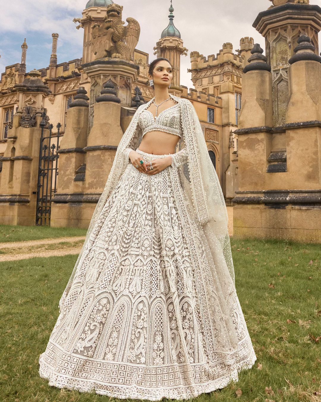 Party Wear Lehenga Choli With Thread work
