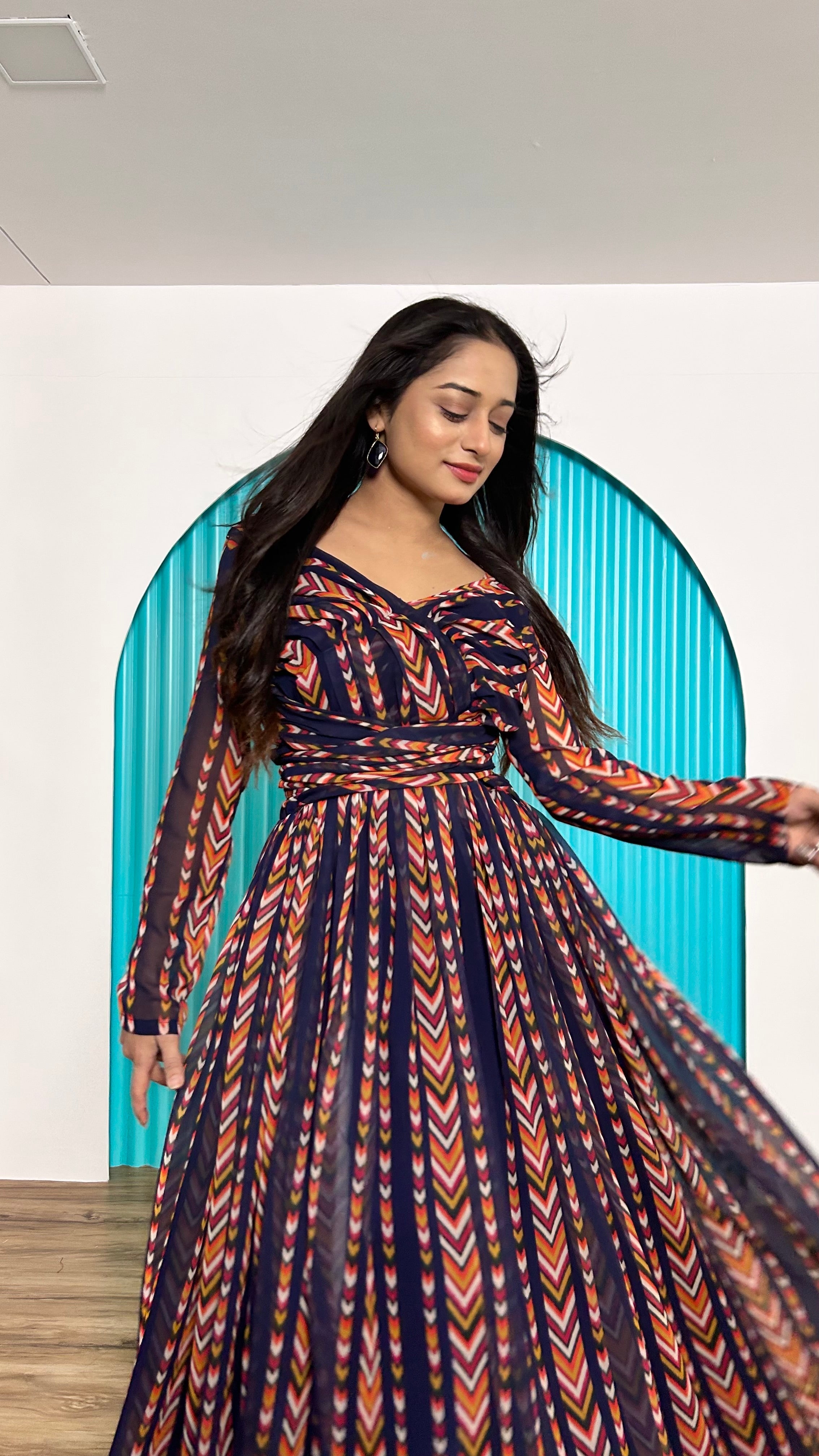 Fancy Party Wear Look Beautiful Gown