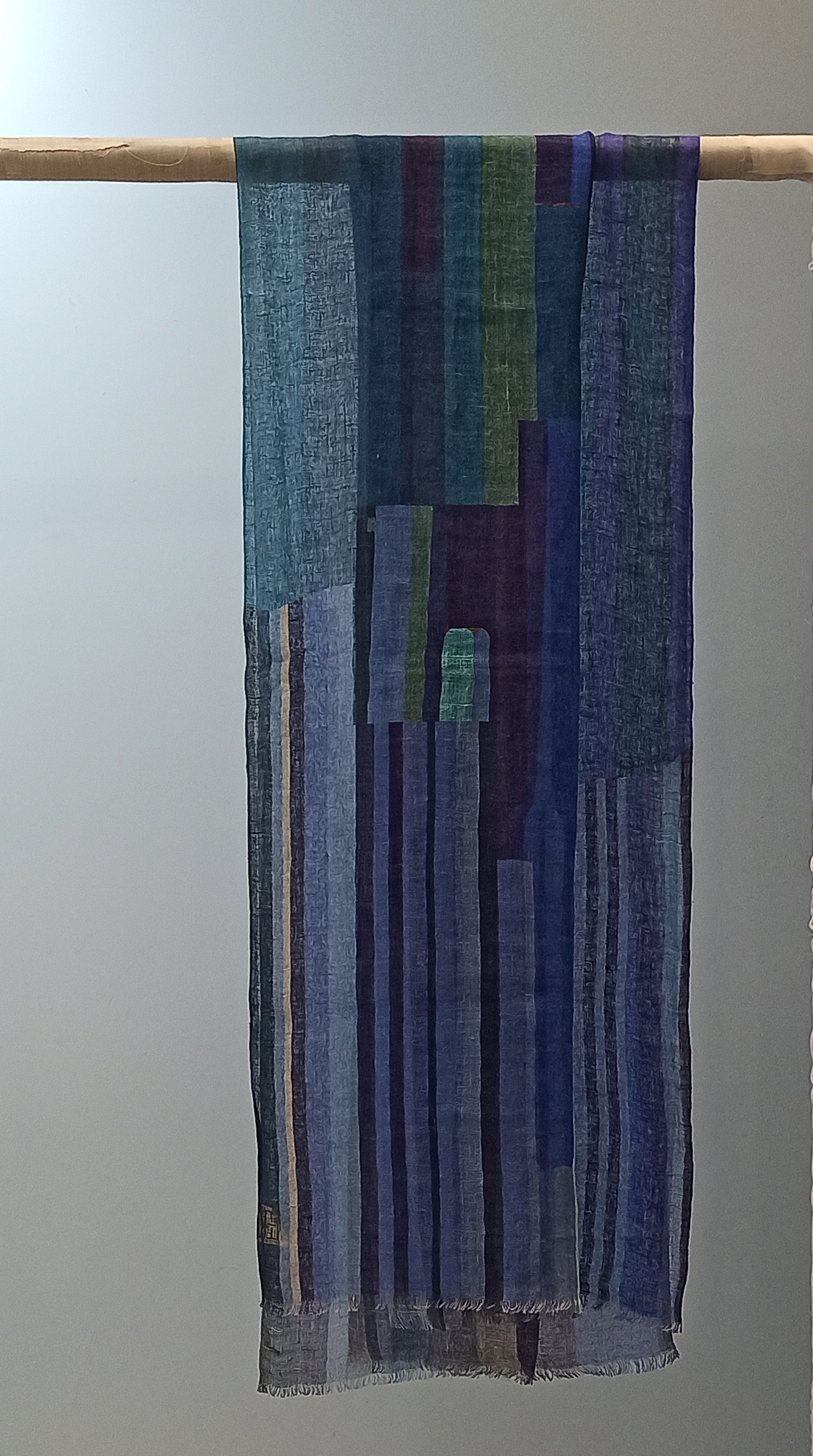 BLUE SPECTRUM SCARF