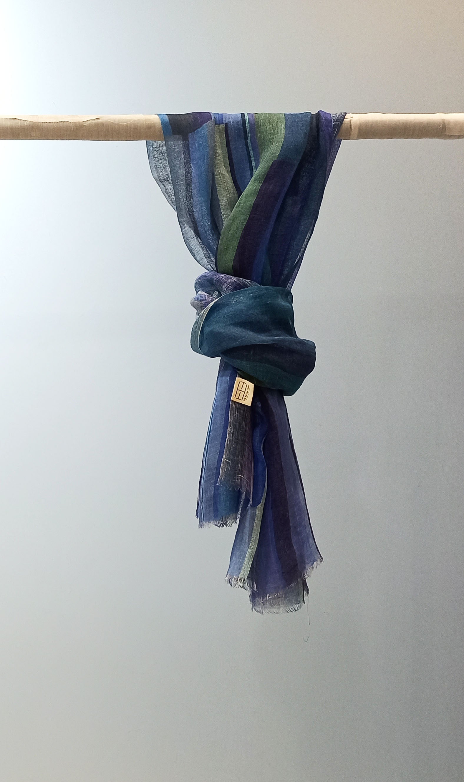 BLUE SPECTRUM SCARF