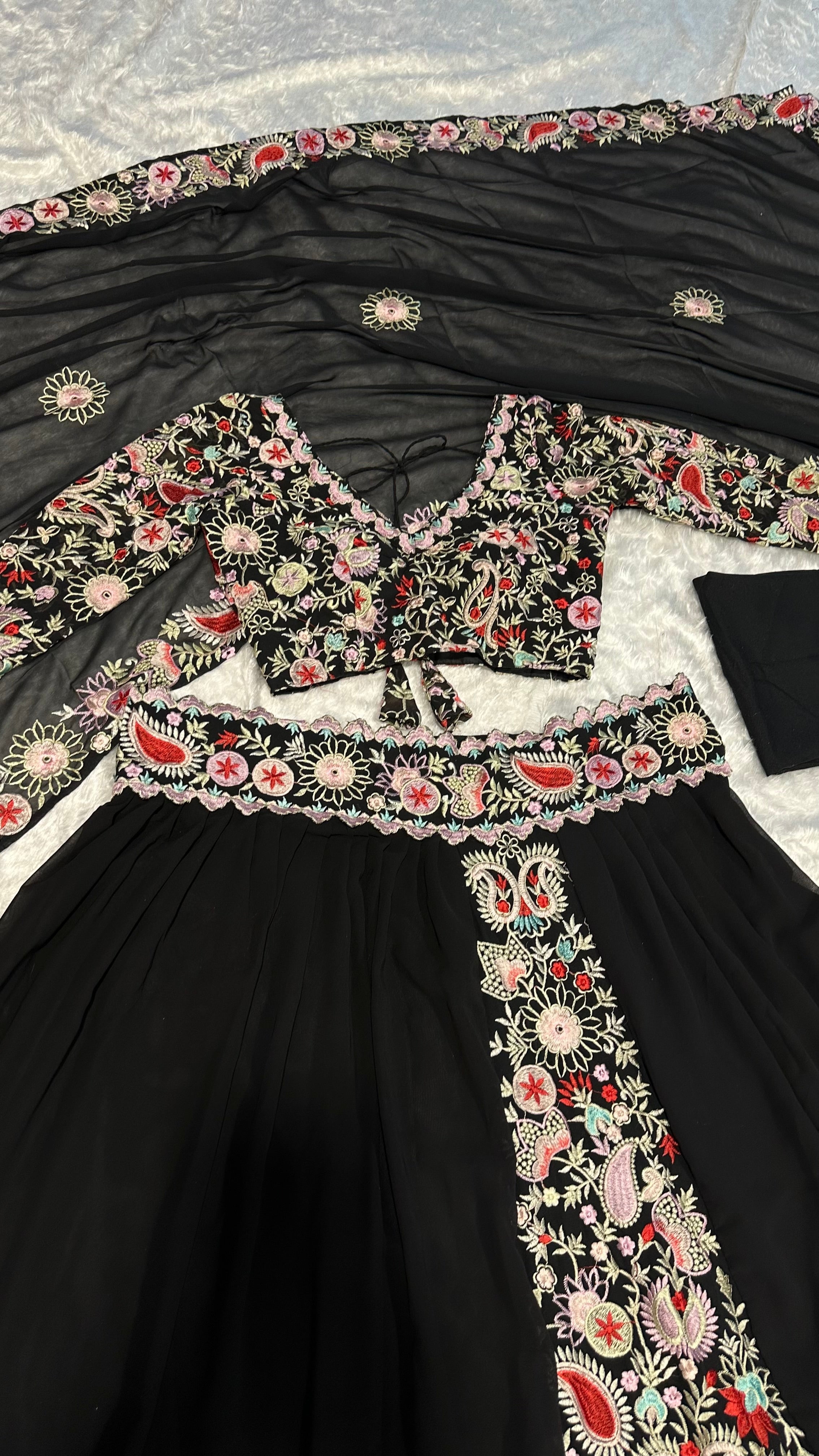 Designer Lehenga Choli With Thread Embroidery Work