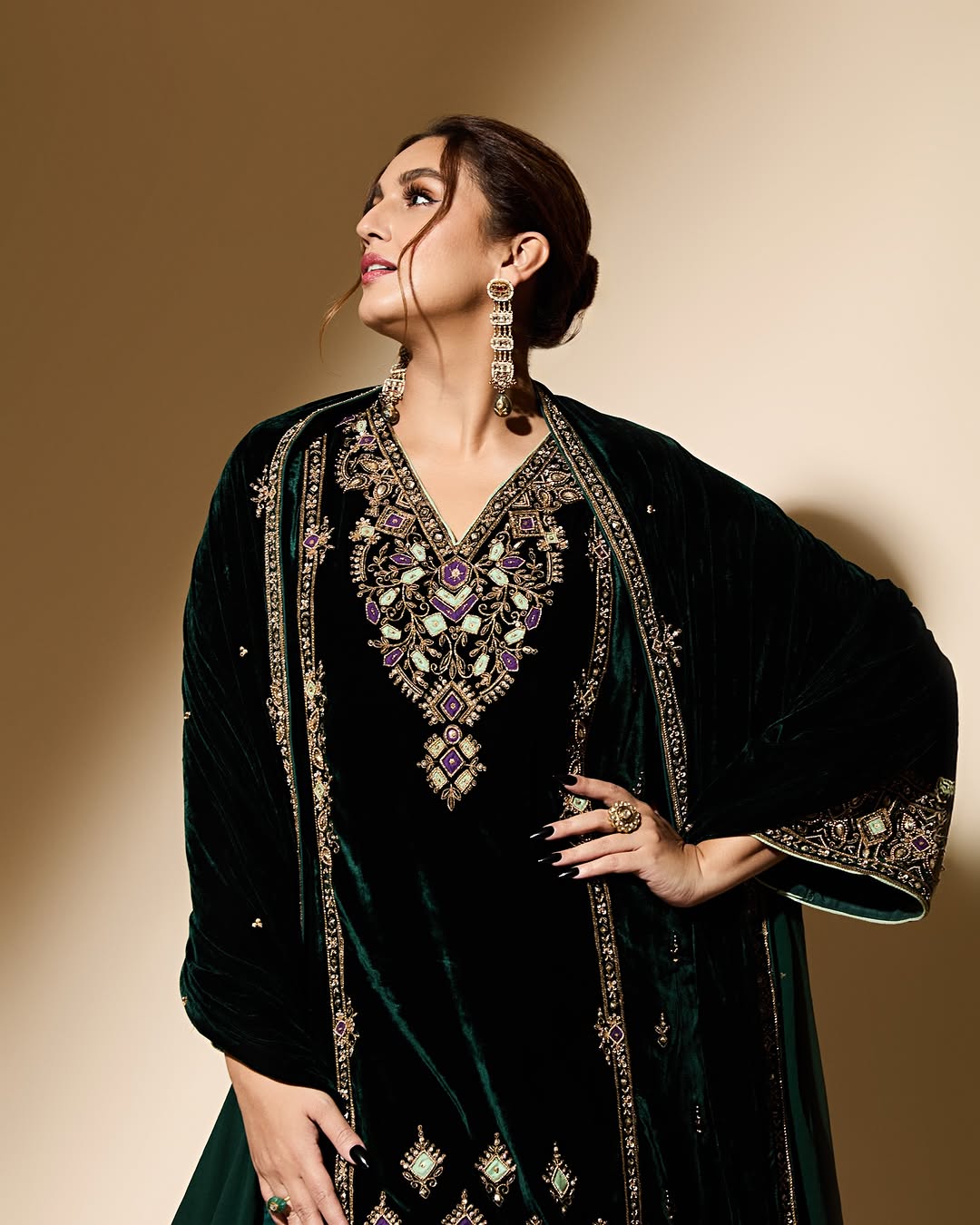 Beautiful Party Wear Velvet Top And Bottom With Dupatta