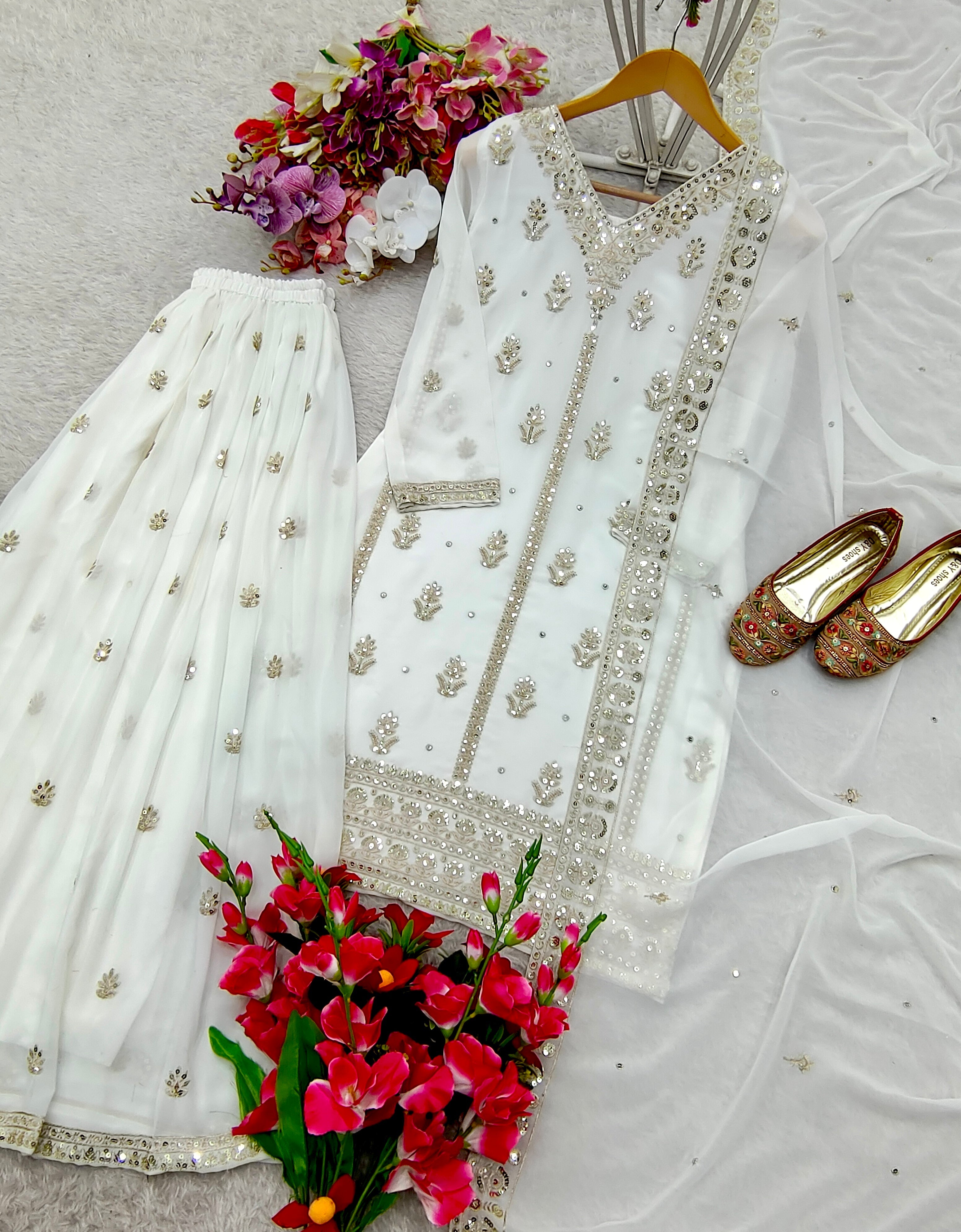Party Wear Beautiful Top-Sarara And Fancy Dupatta