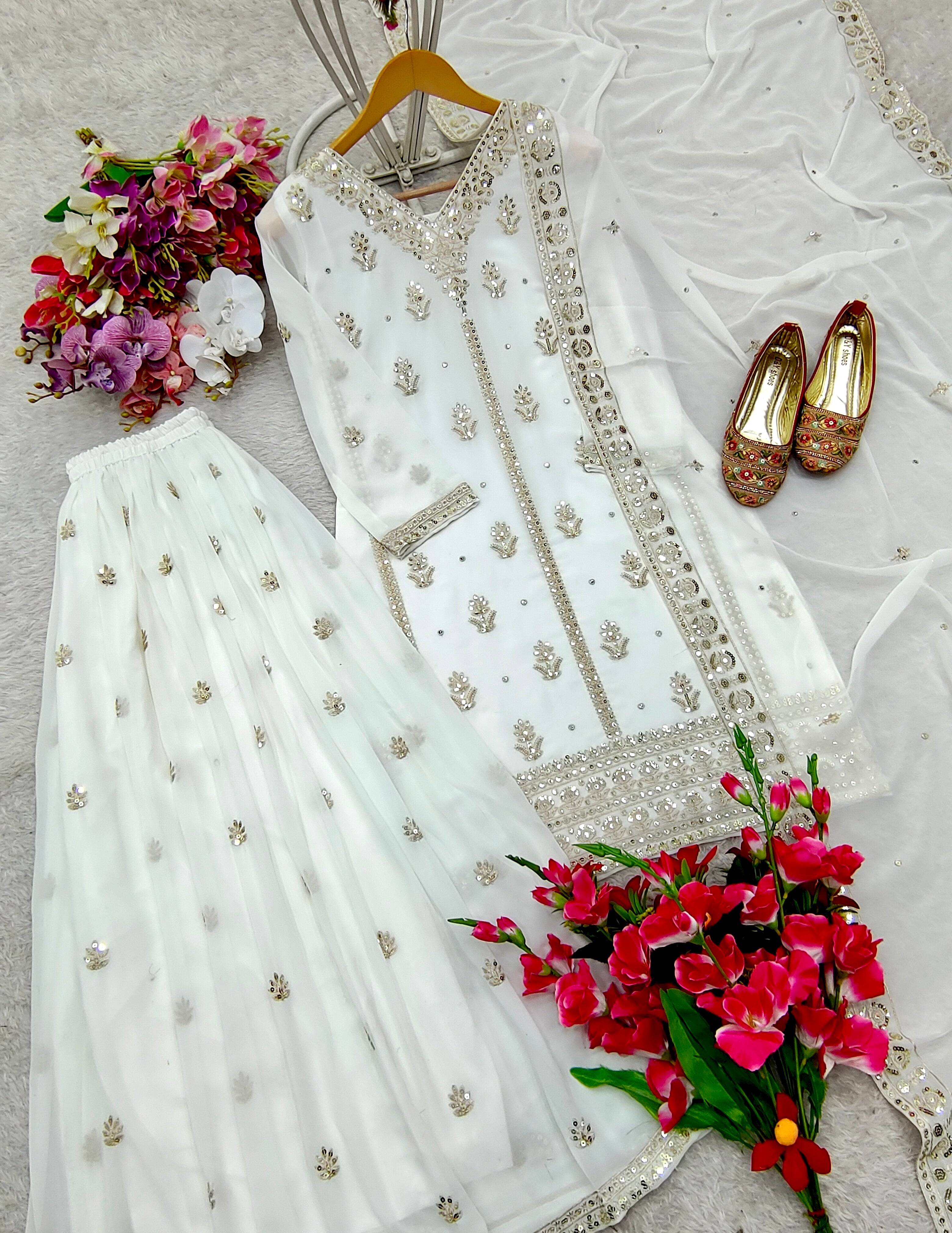 Party Wear Beautiful Top-Sarara And Fancy Dupatta