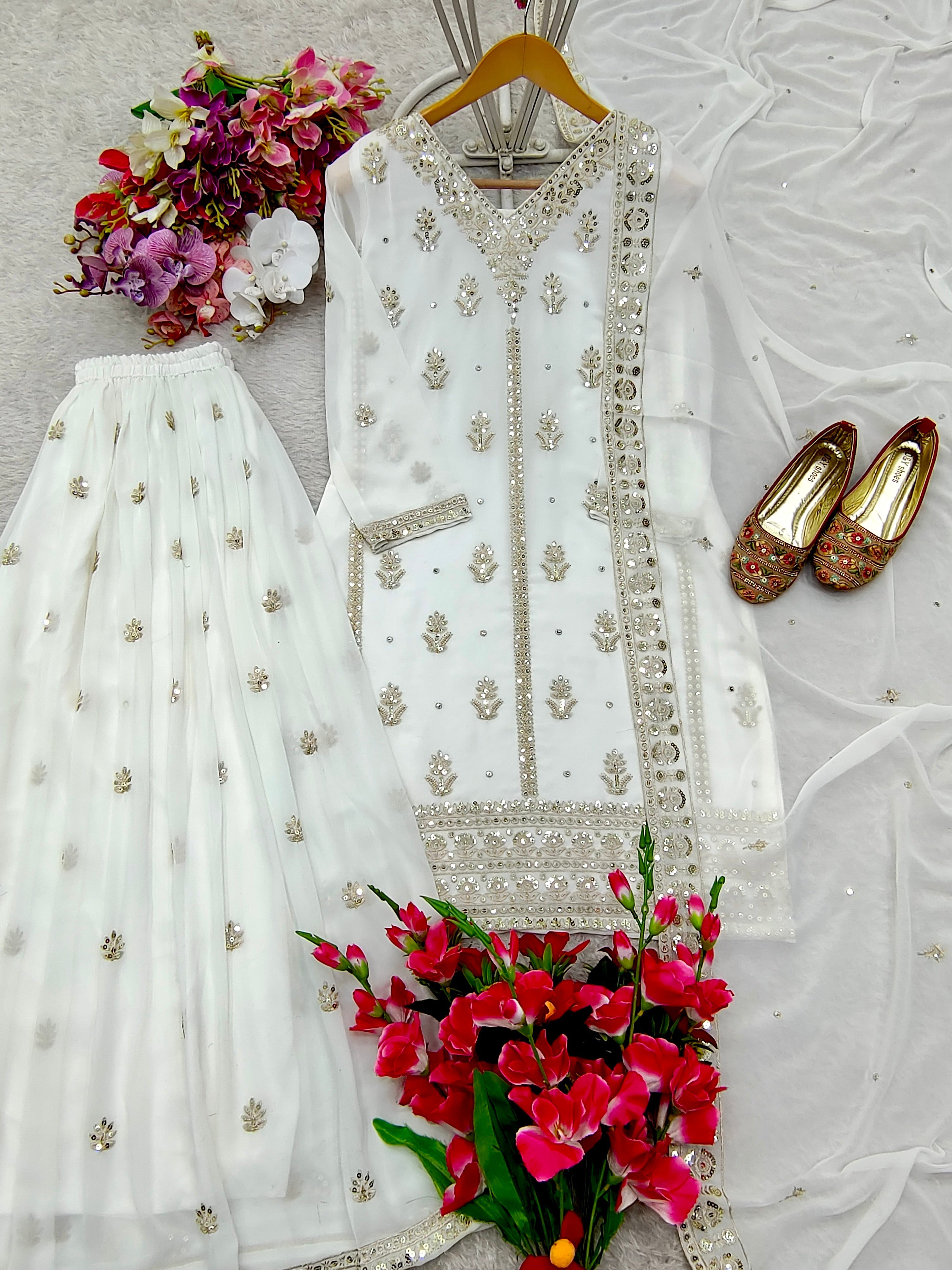 Party Wear Beautiful Top-Sarara And Fancy Dupatta