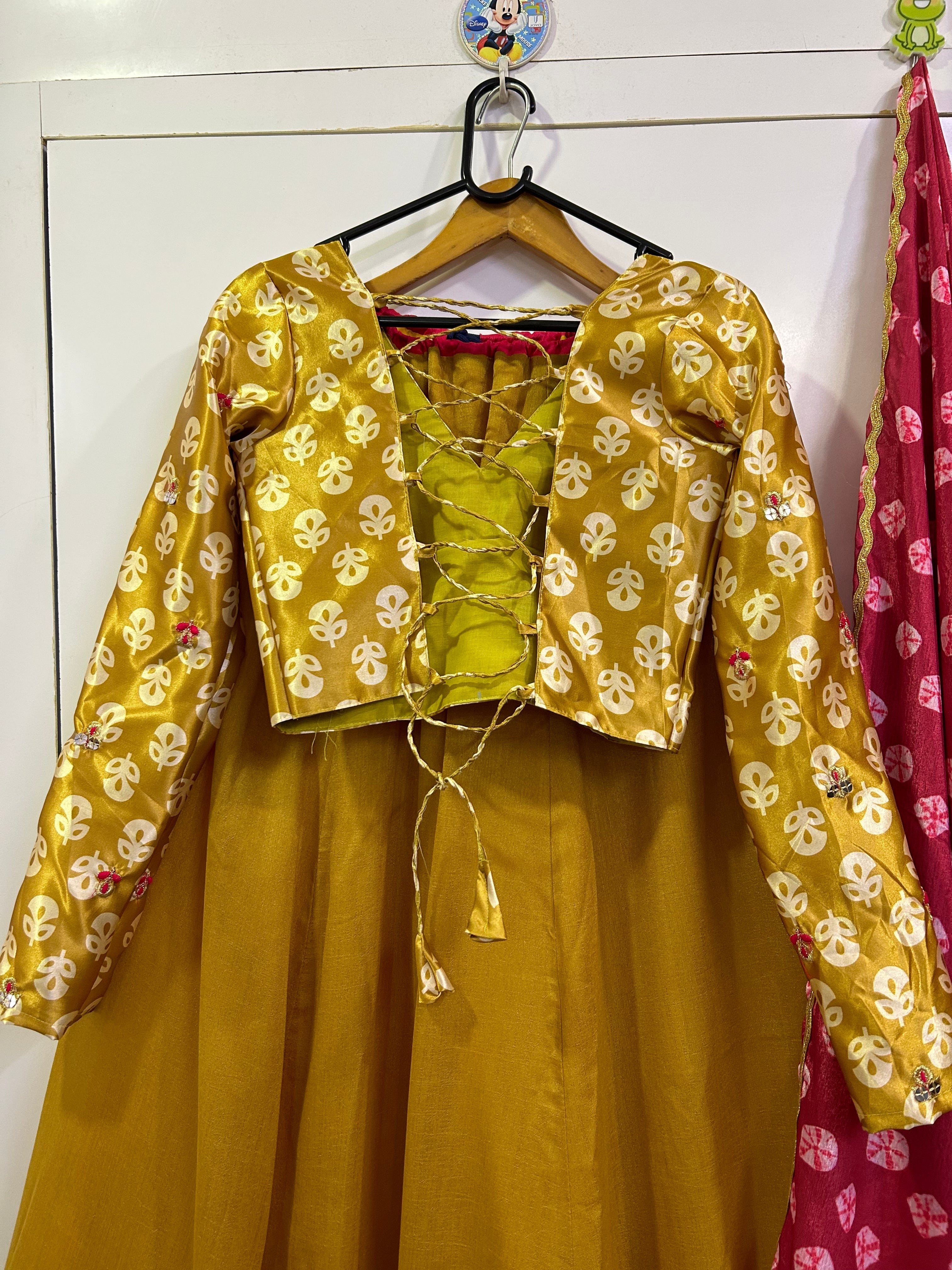 Designer Navratri Special Lehenga Choli With Thread & Real Mirror Work