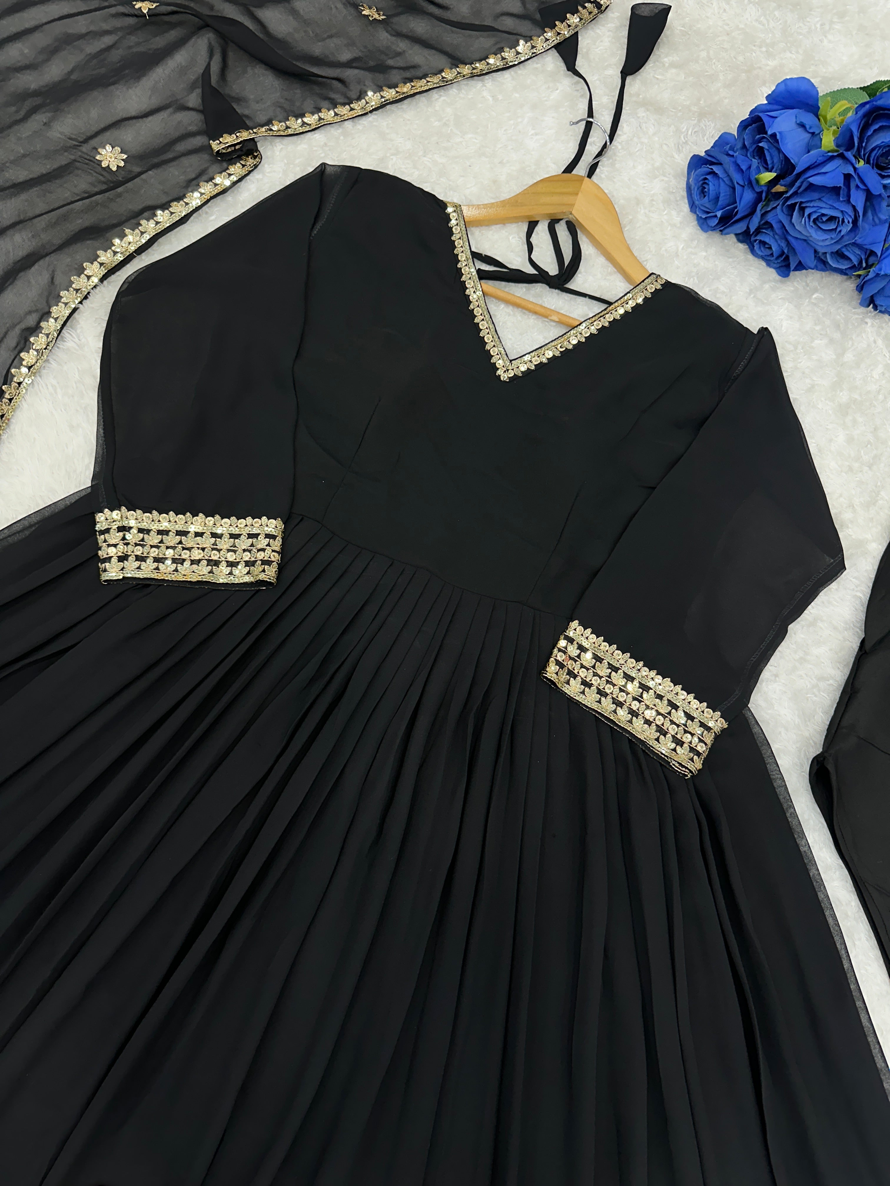 Beautiful Party Wear Look Anarkali Gown And Pent With Dupatta