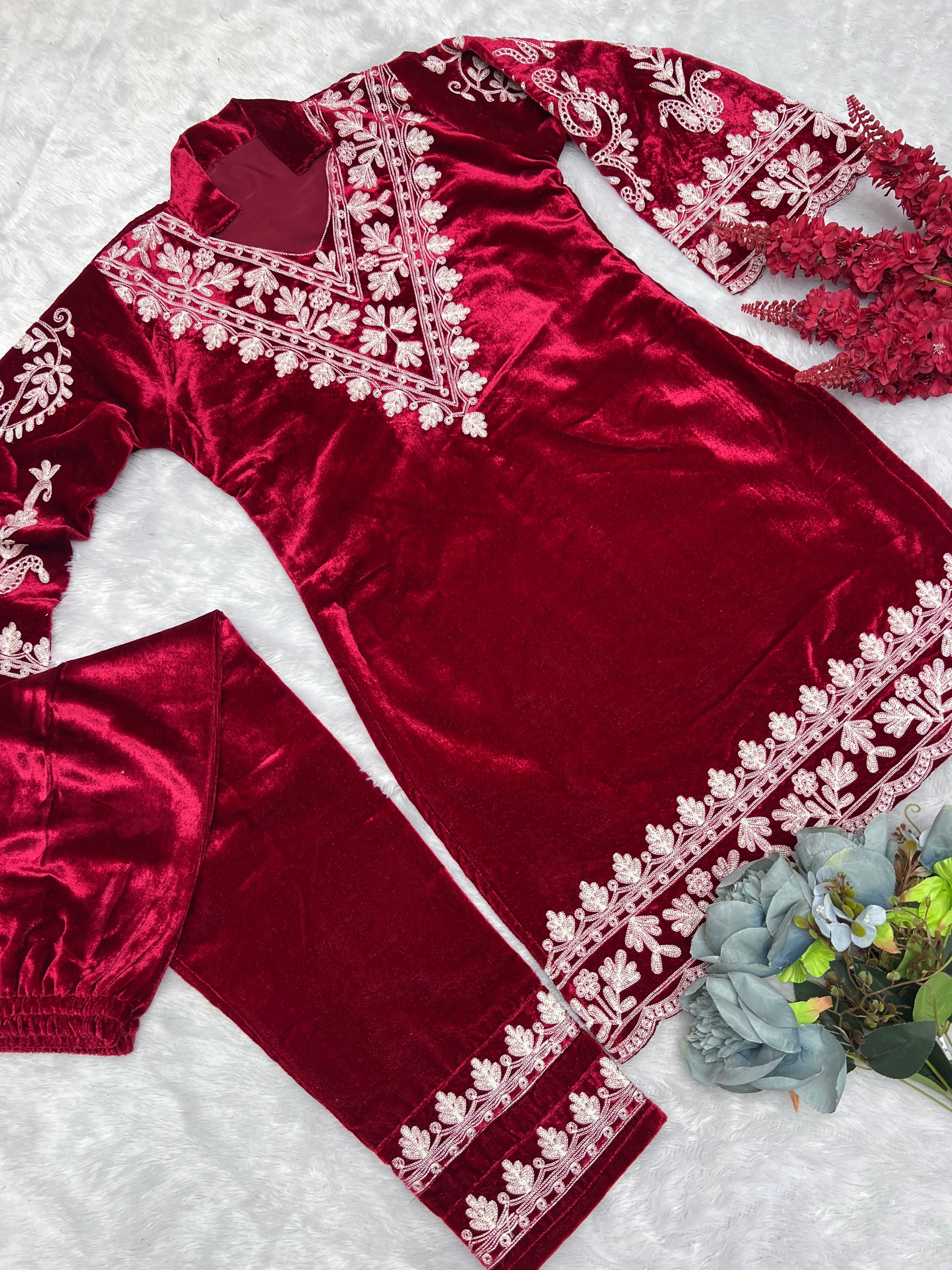 Designer Party Wear Cord Set With Embroidery Thread Work