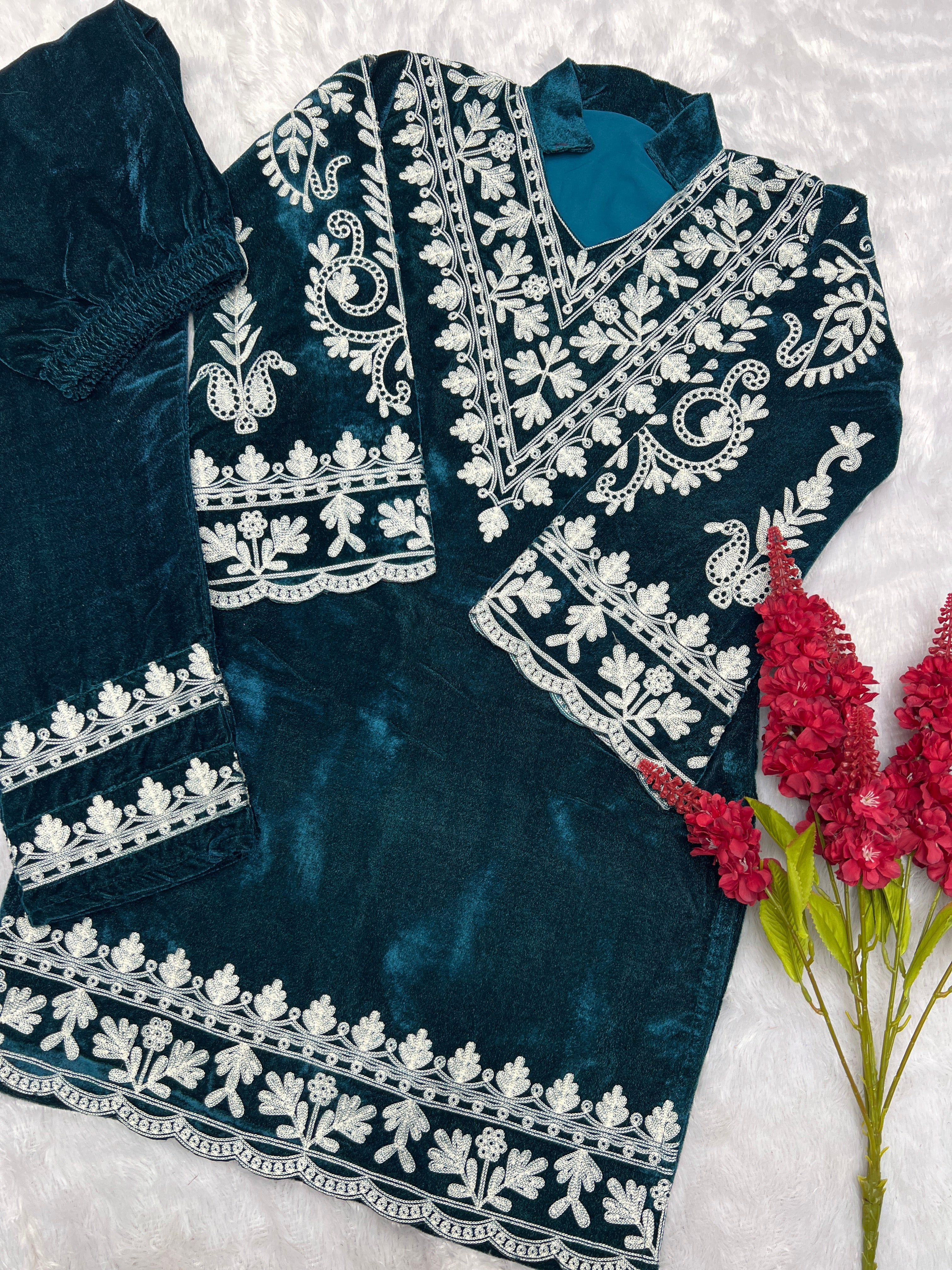 Designer Party Wear Cord Set With Embroidery Thread Work