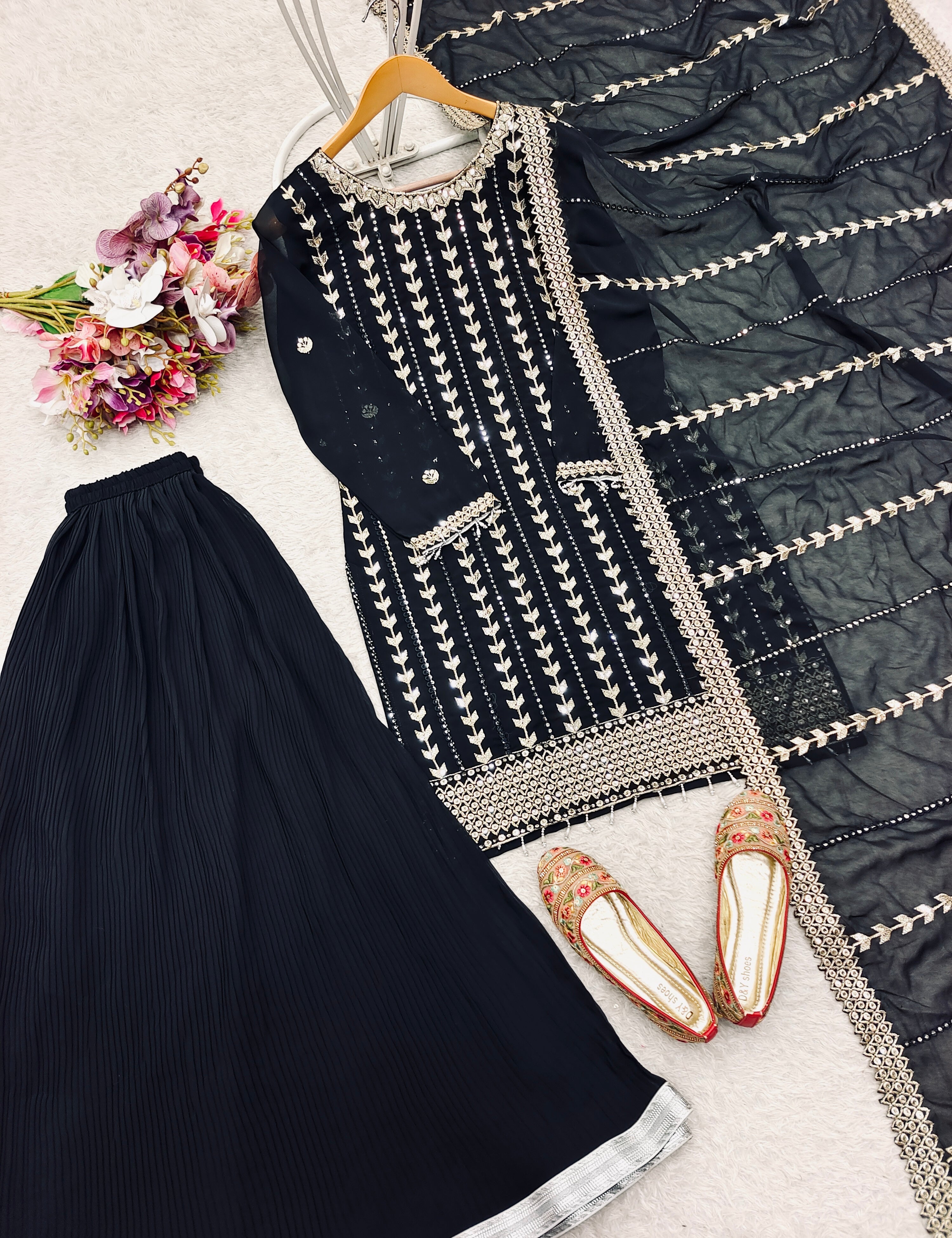 Party Wear Beautiful Top-Sarara And Fancy Dupatta