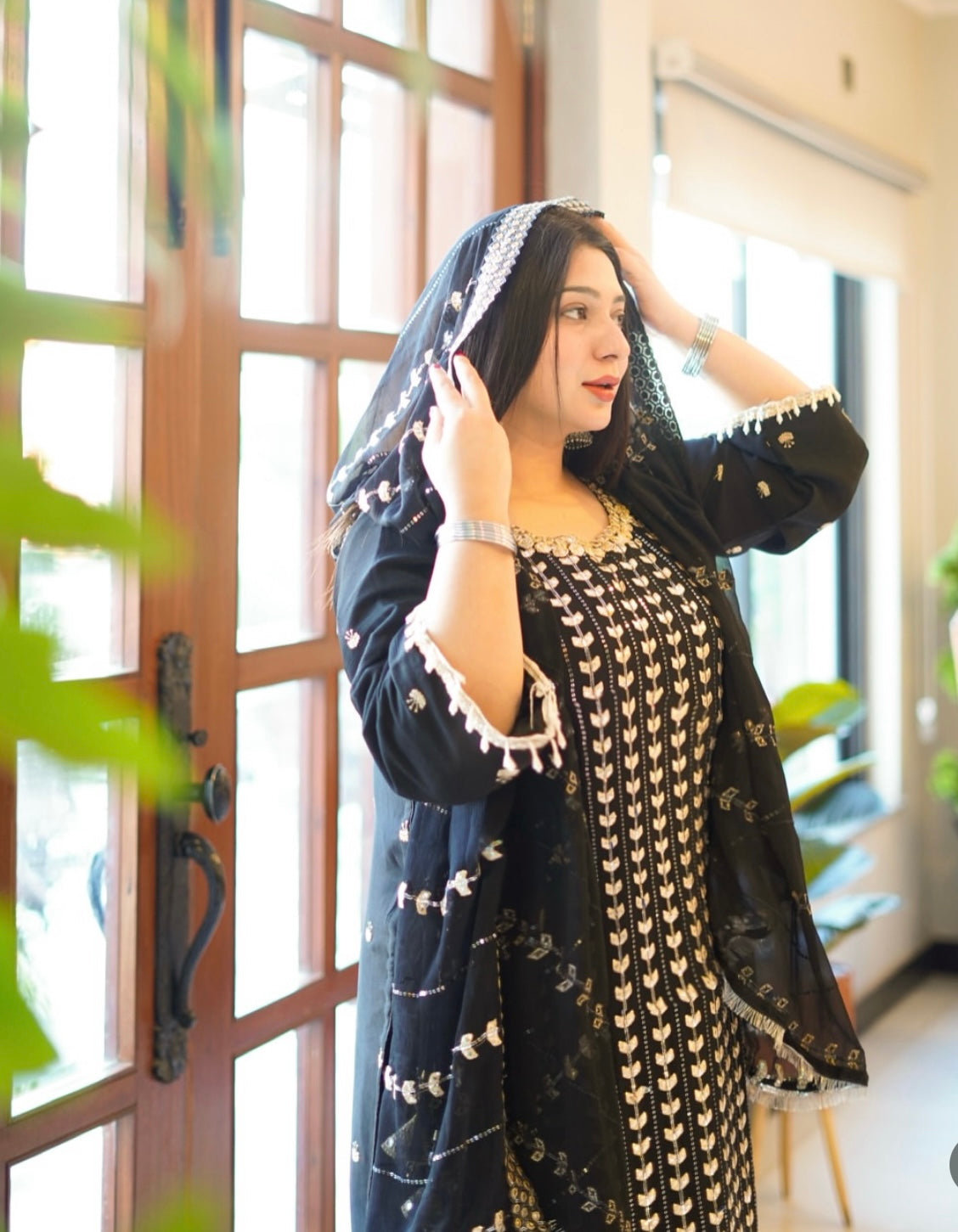 Party Wear Beautiful Top-Sarara And Fancy Dupatta