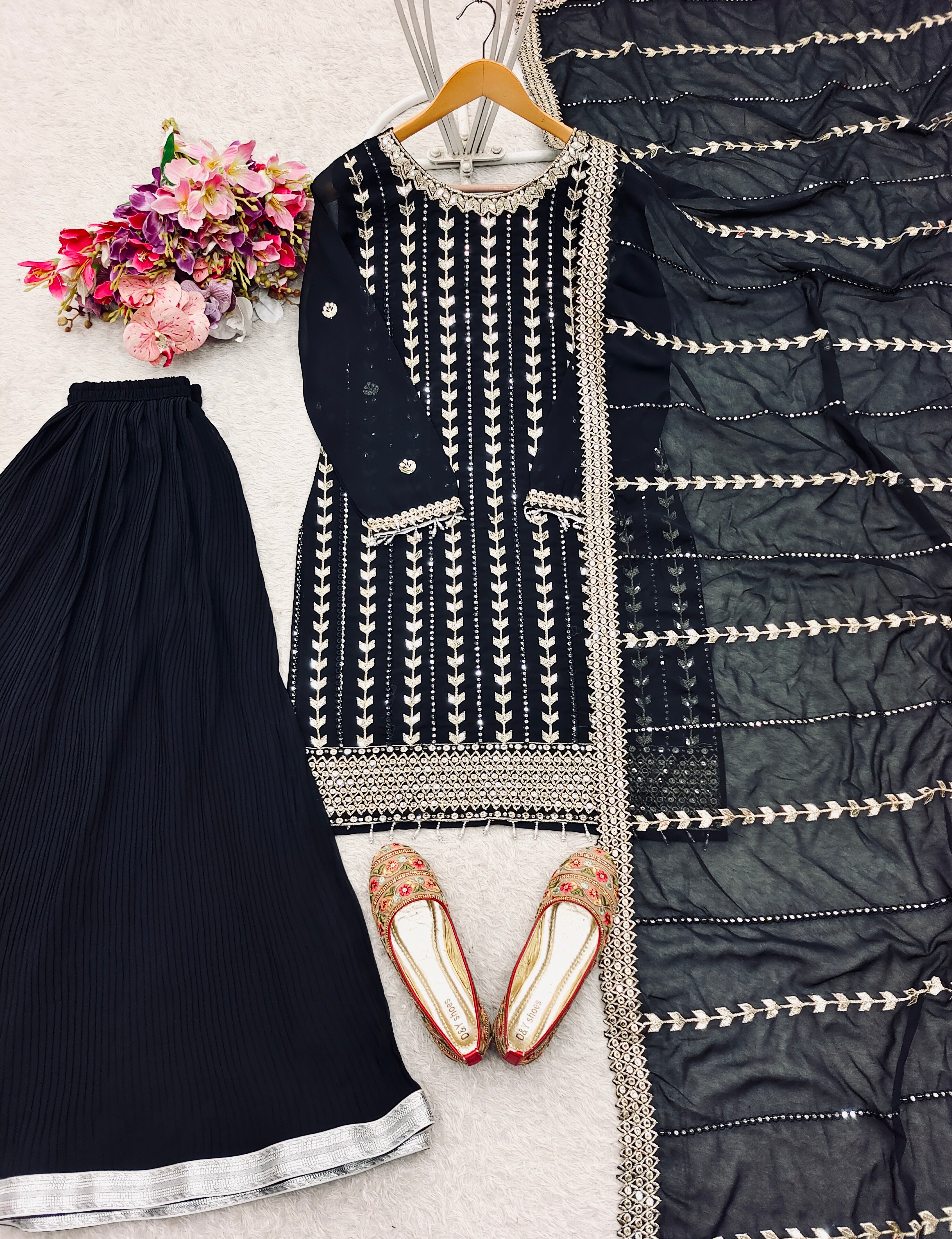 Party Wear Beautiful Top-Sarara And Fancy Dupatta