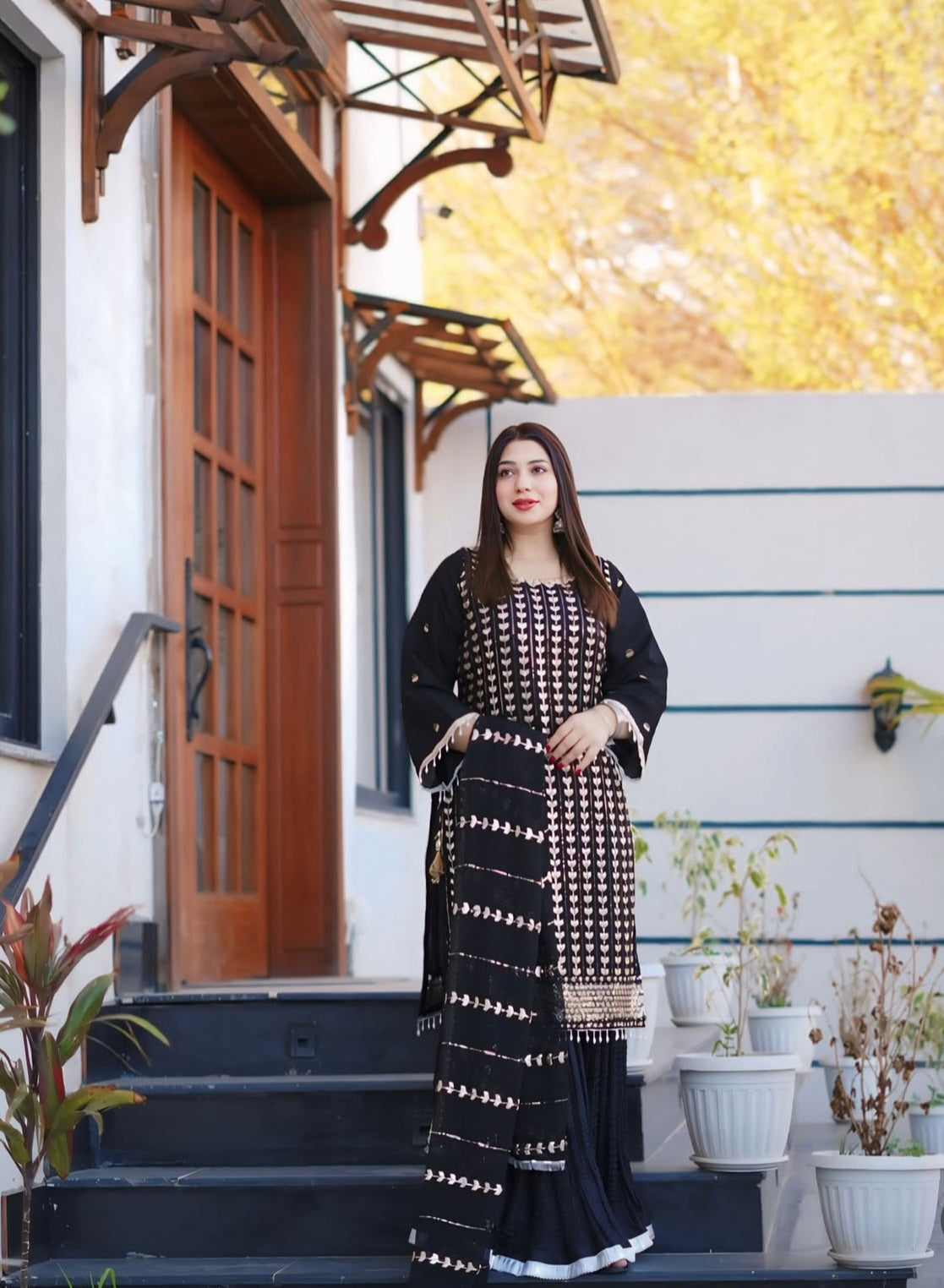 Party Wear Beautiful Top-Sarara And Fancy Dupatta