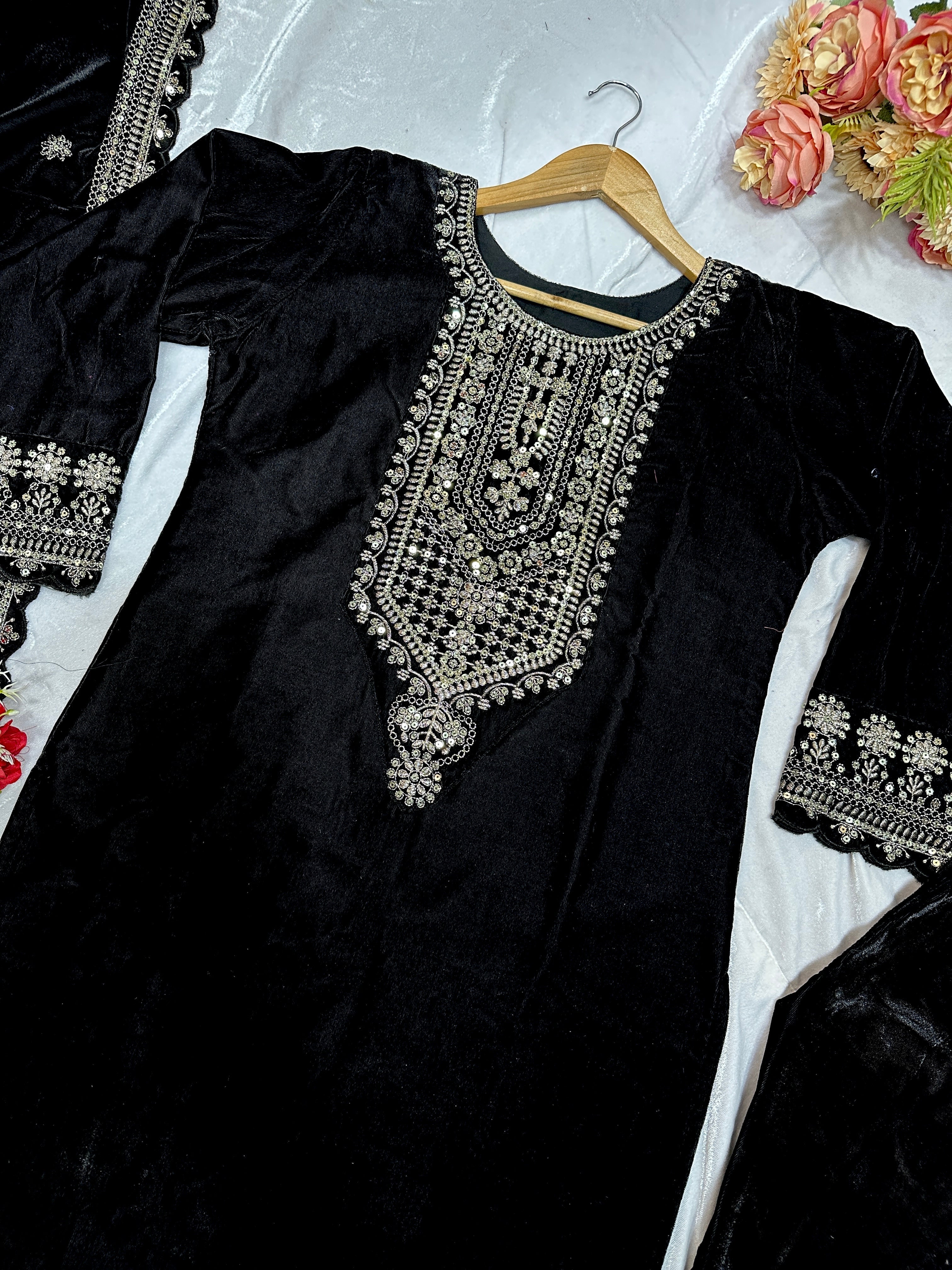Party Wear Look Beautiful Top And Pent With Dupatta