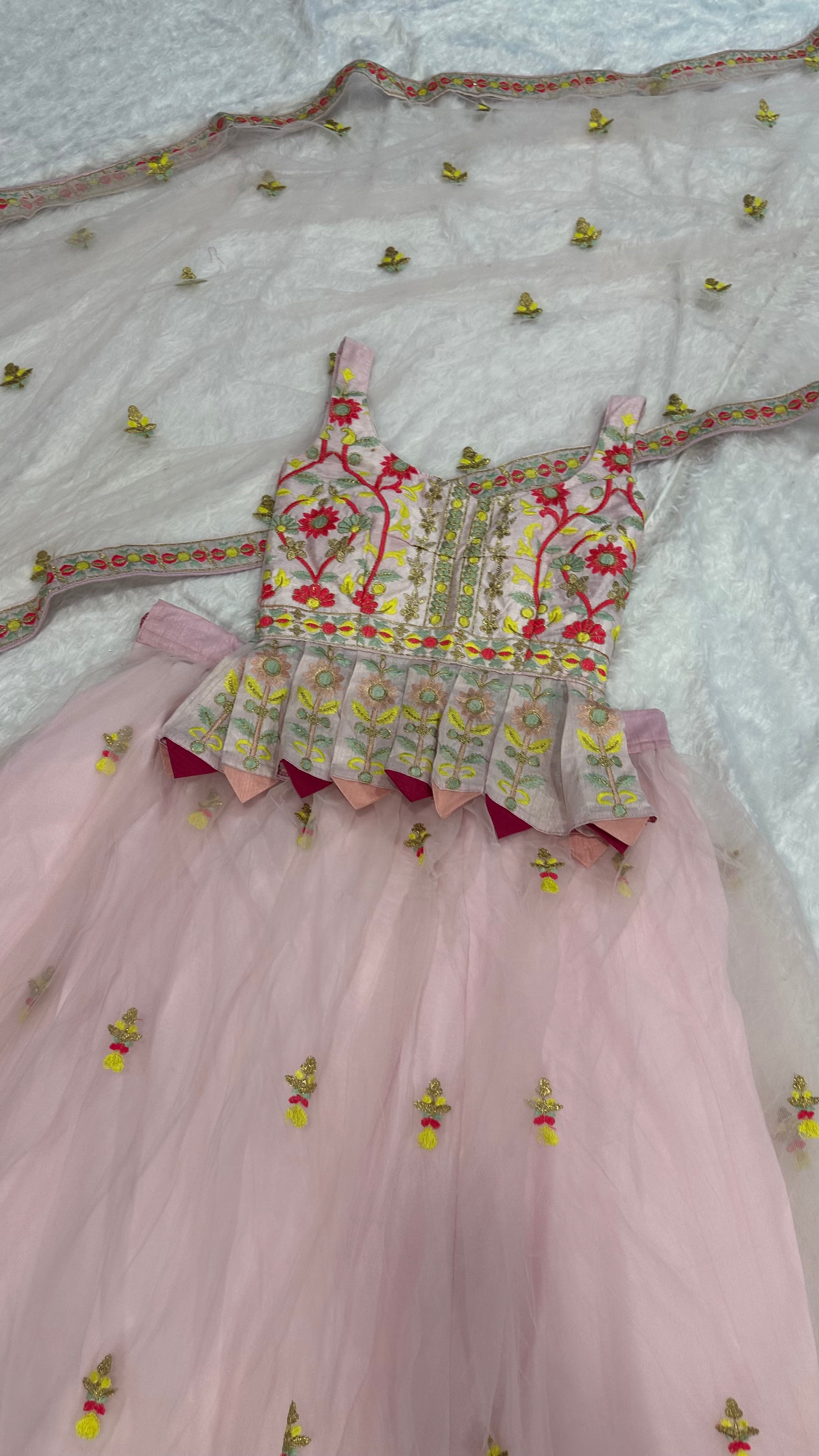Party Wear Designer Lehenga Choli With Thread Work