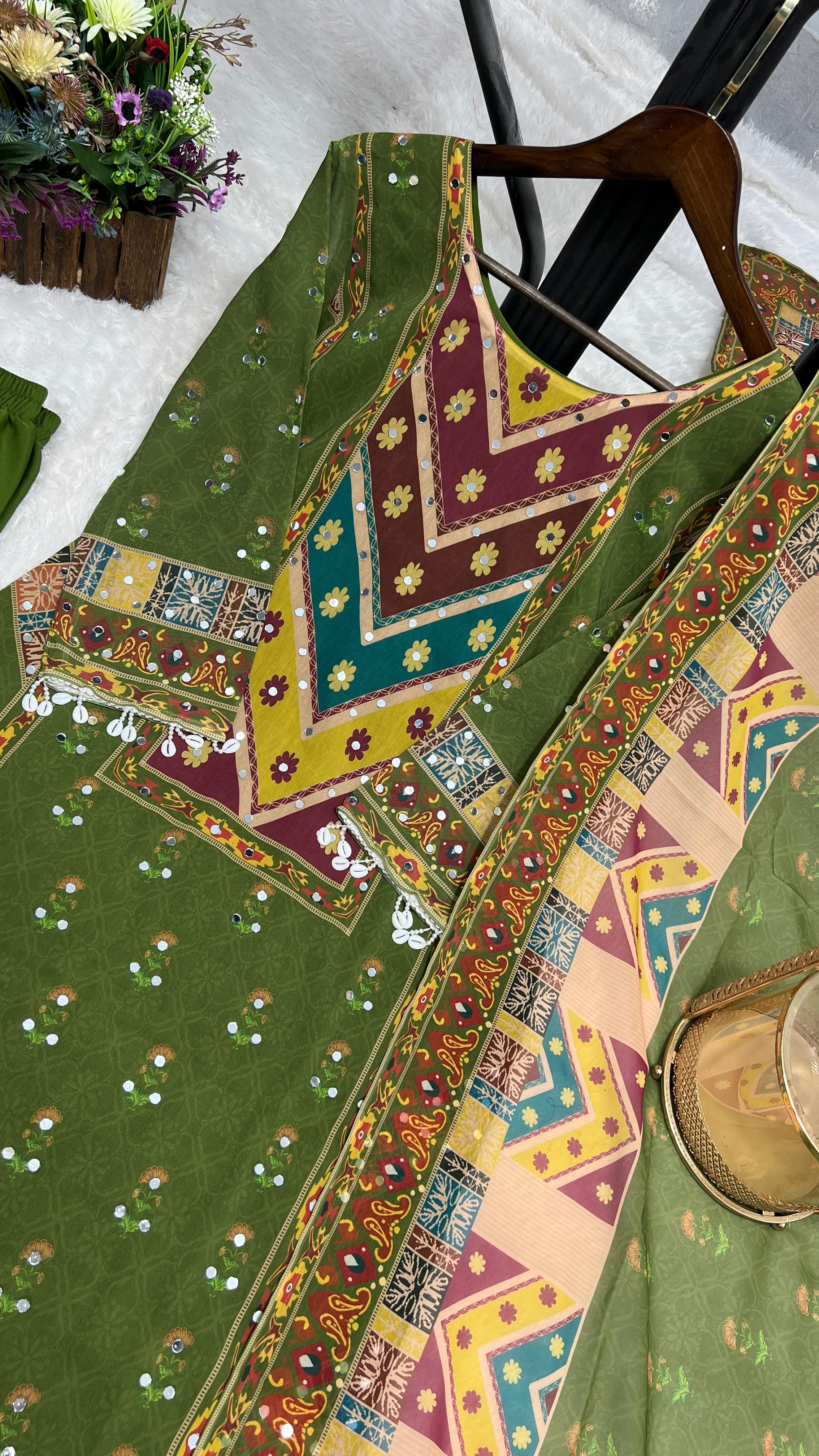 Beautiful Suit Set With Real Mirror Hand Work