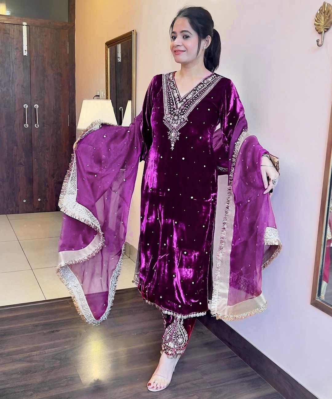 Beautiful Trending Suit Pent With Dupatta
