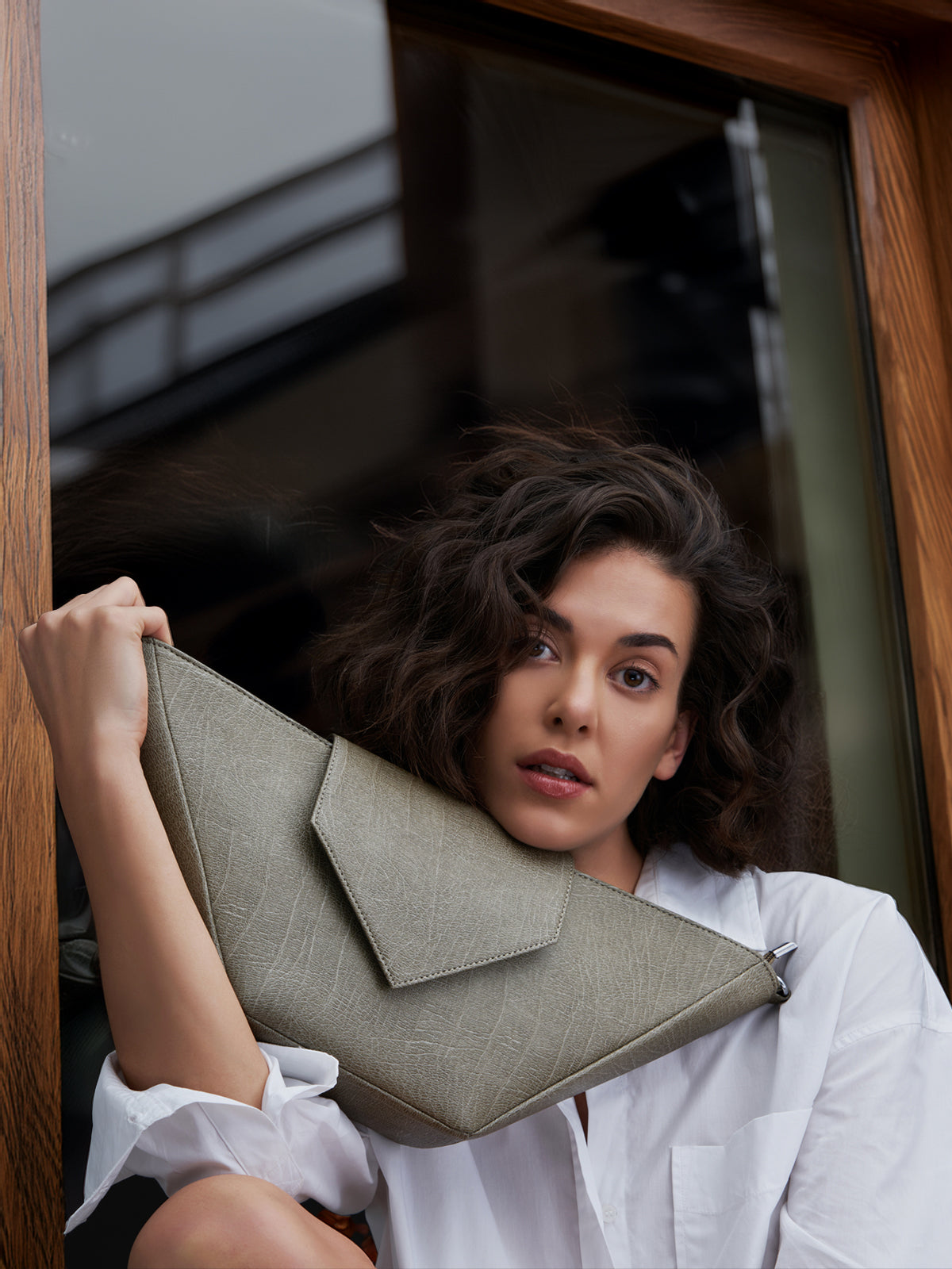 Madonna Apple Leather Tote - Olive