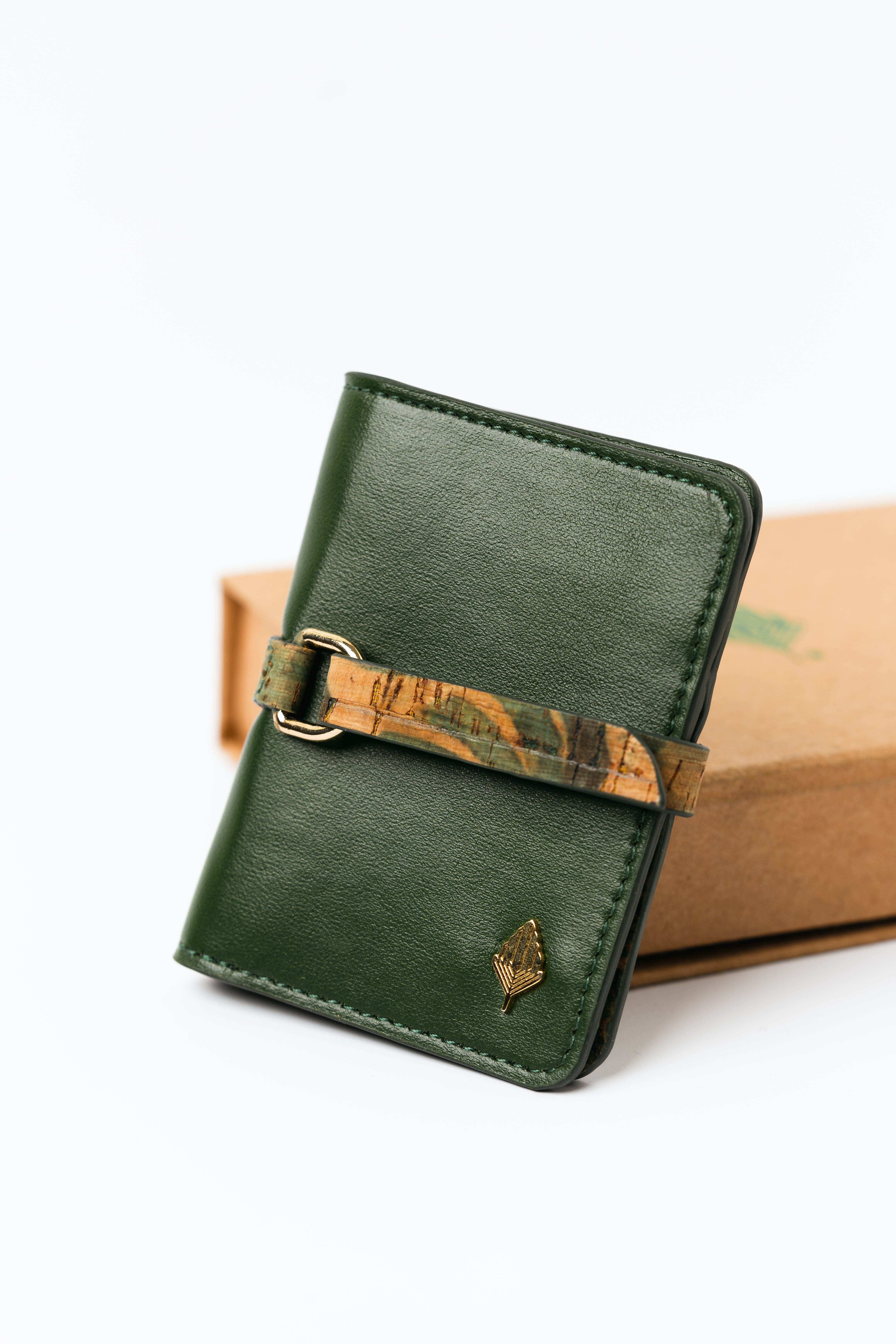 Neith- Green & Cork