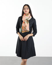 IN THE GARDEN SCARF