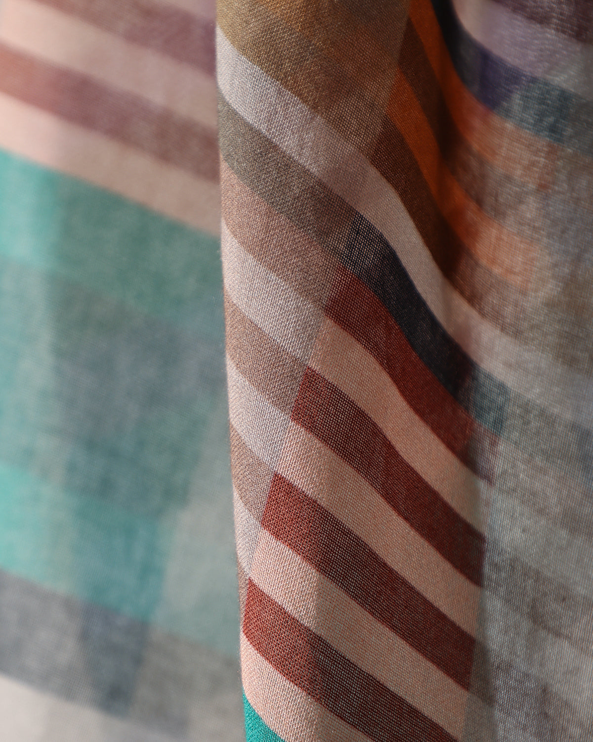 ENGINEERED CHECK (MULTI) SCARF