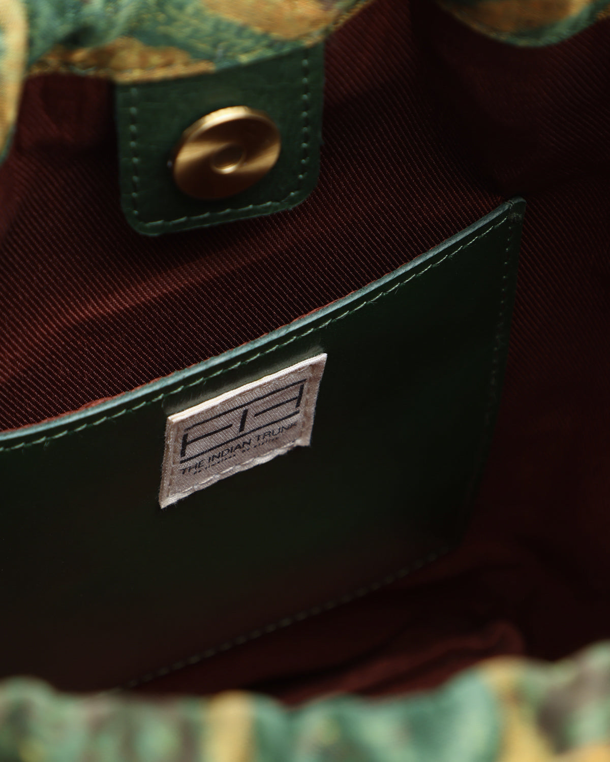 POLYPHONY POUCH BAG
