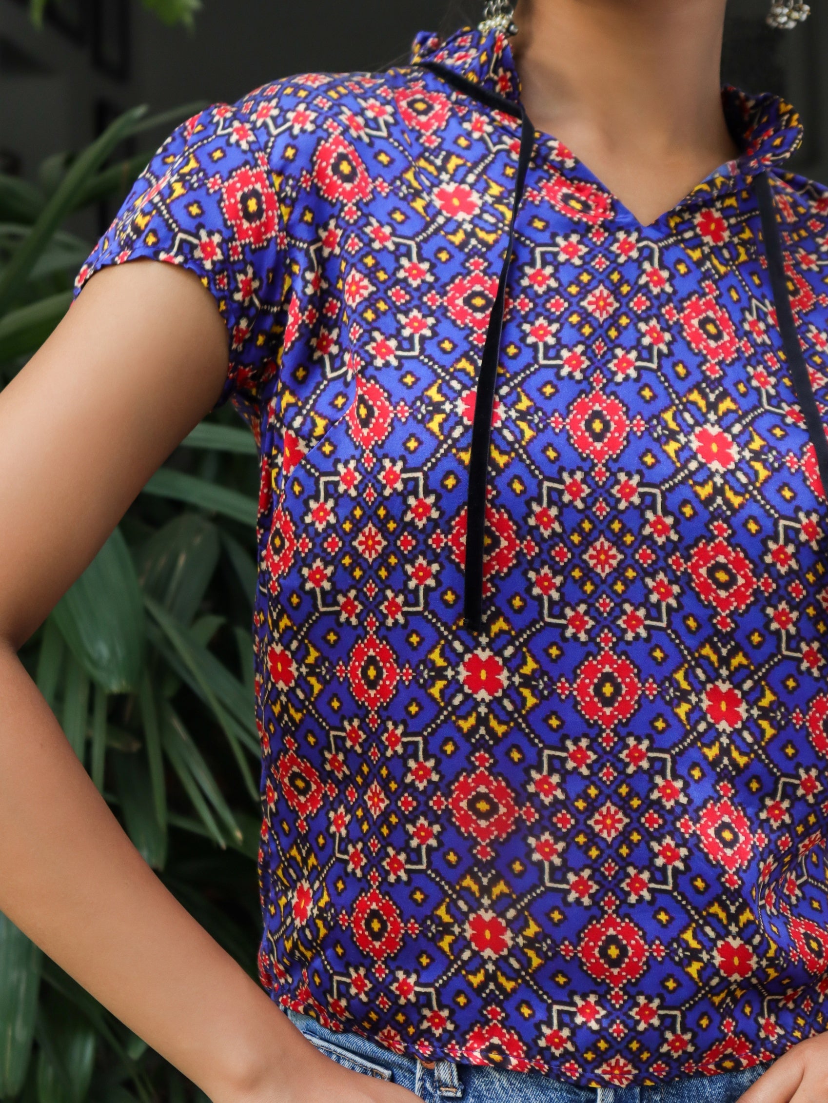 MEZZE GEOMETRIC TOP