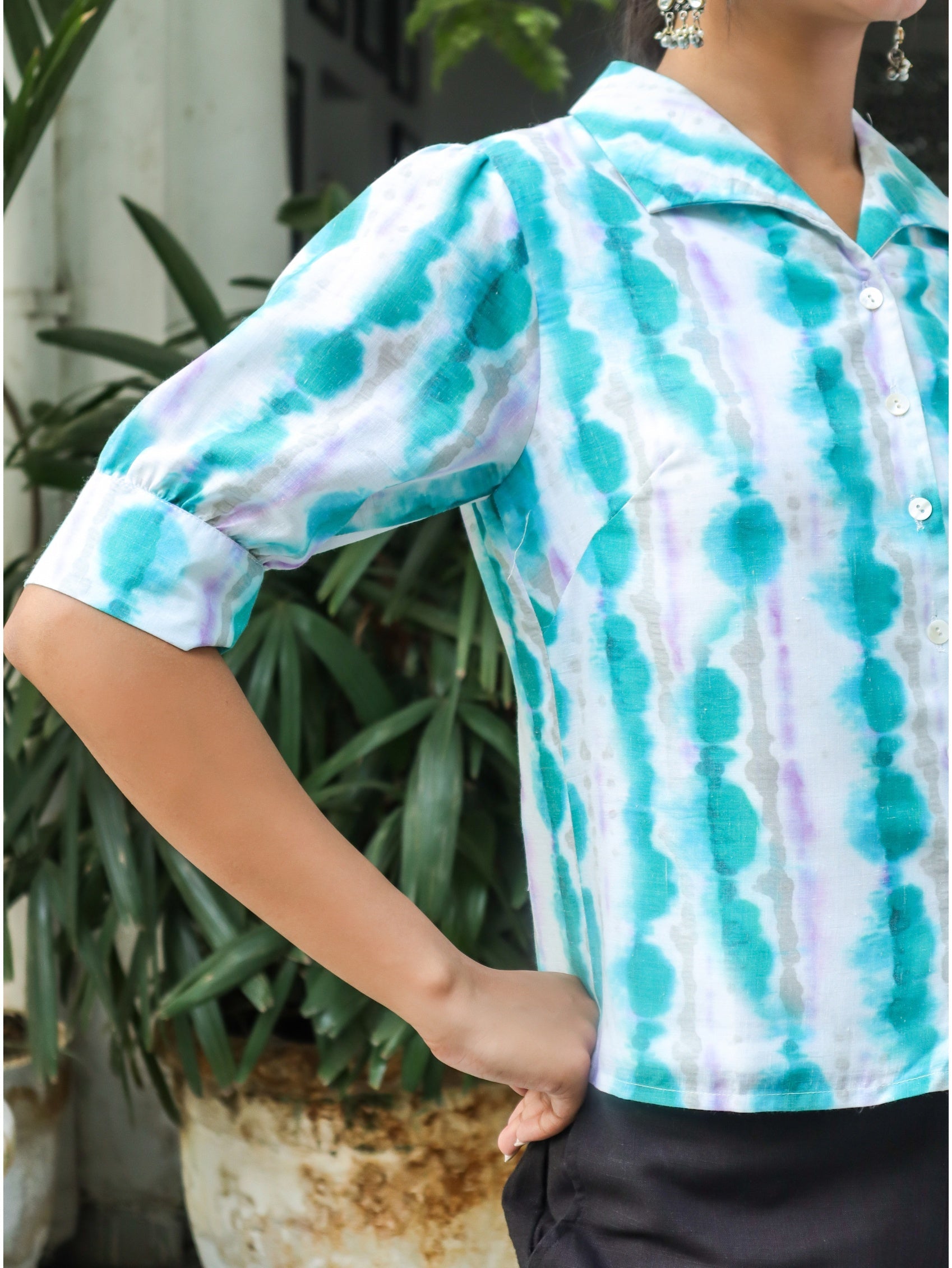 BETTY COLLARED TOP